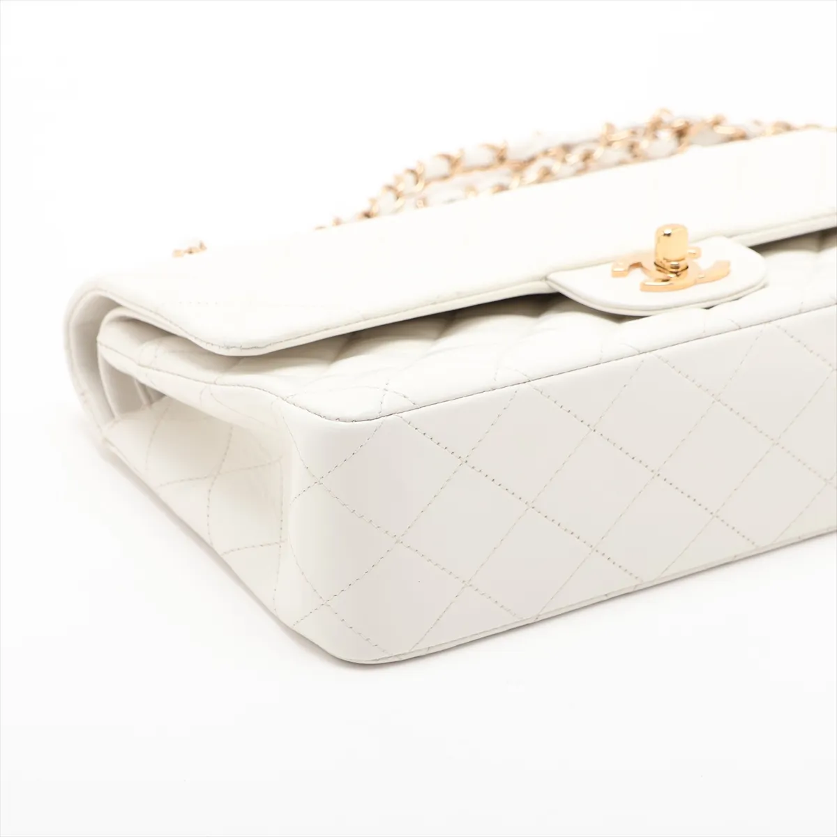 Matelassé 25 Lambskin Double Flap Double Chain Bag, White with Gold Hardware, 6292354, Series 6, A01112 — view 4