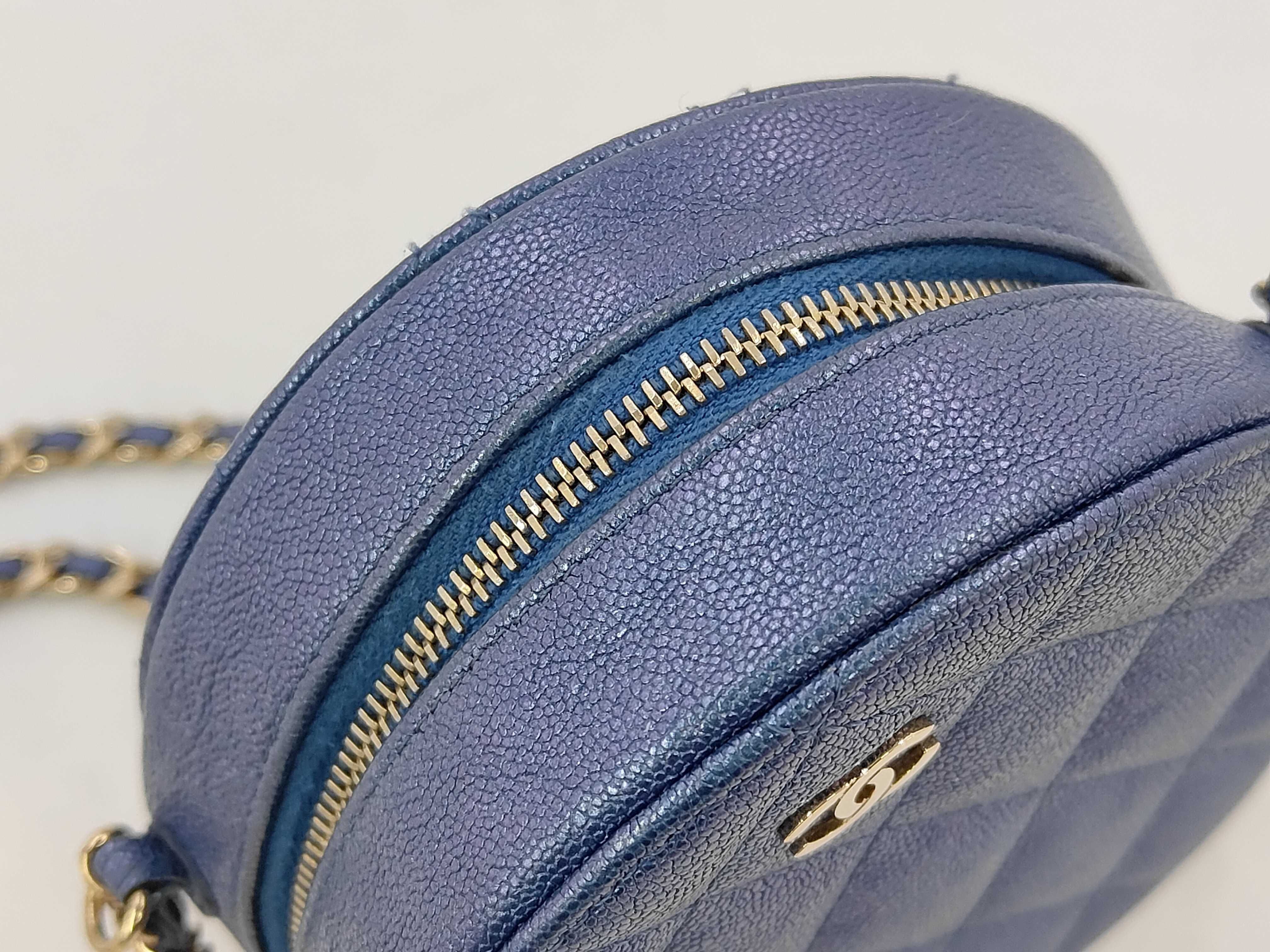 Round Coin Purse, Electric Blue, Grained Calf Leather, Shoulder Bag — view 8