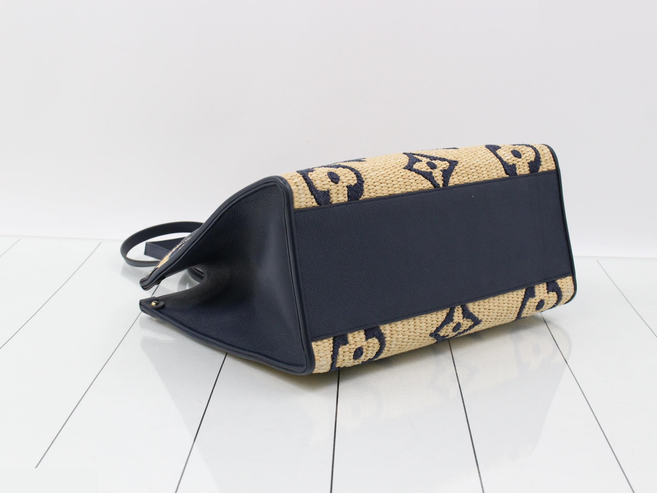 Monogram Raffia OnTheGo MM 2-Way Tote Bag — view 5
