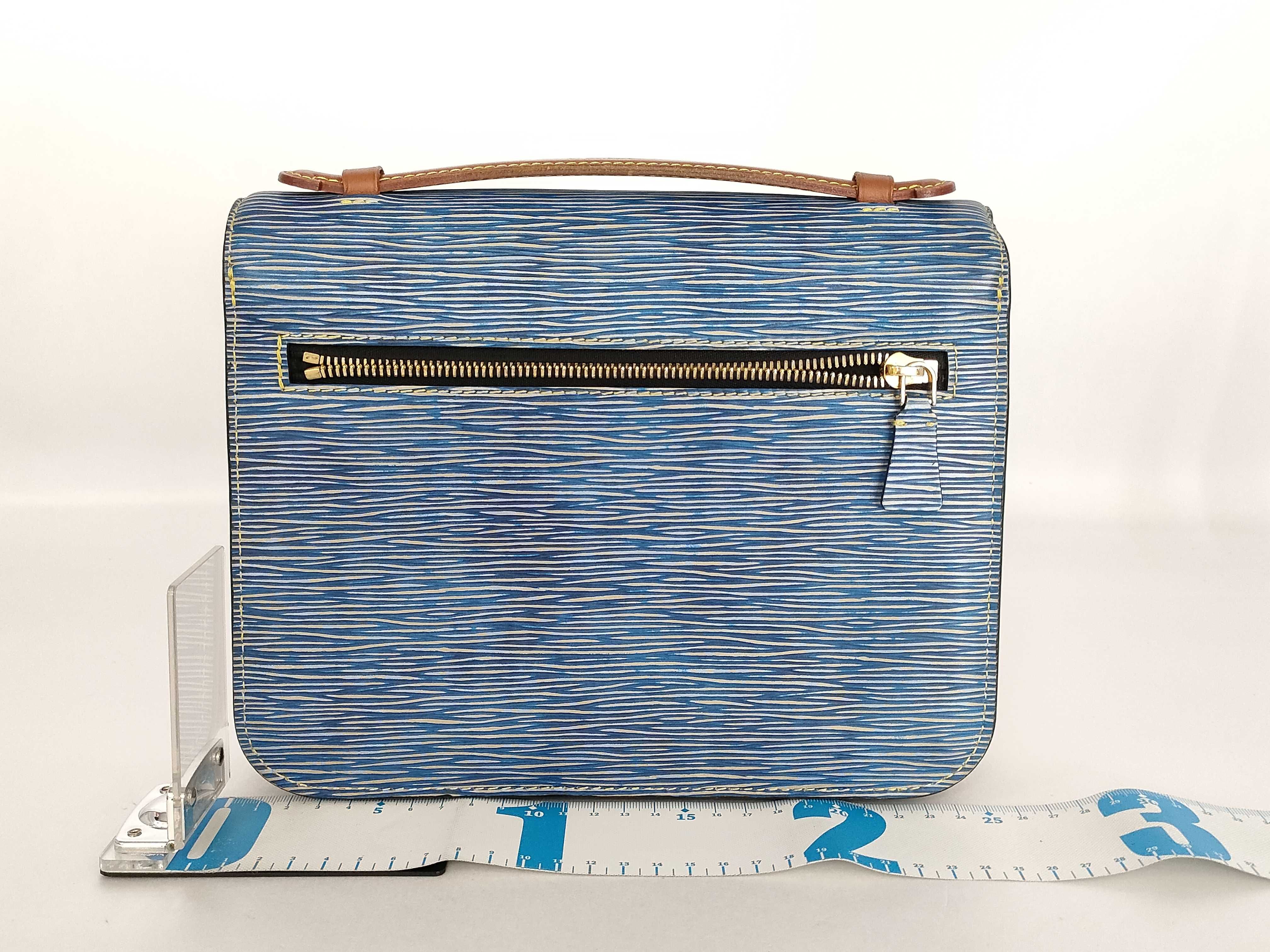 Epi Shoulder Bag Handbag — view 2