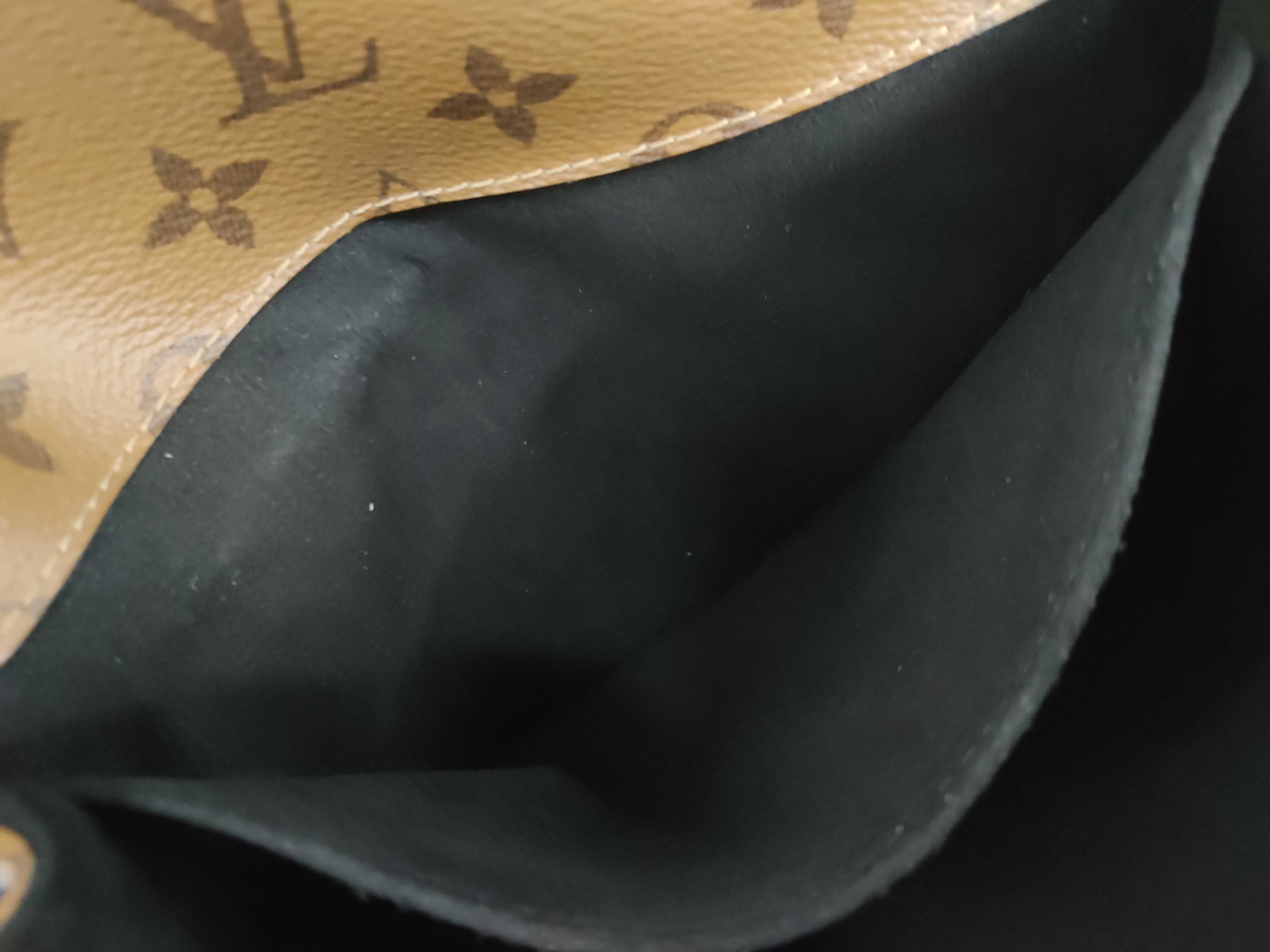Epi Shoulder Bag Handbag — view 12
