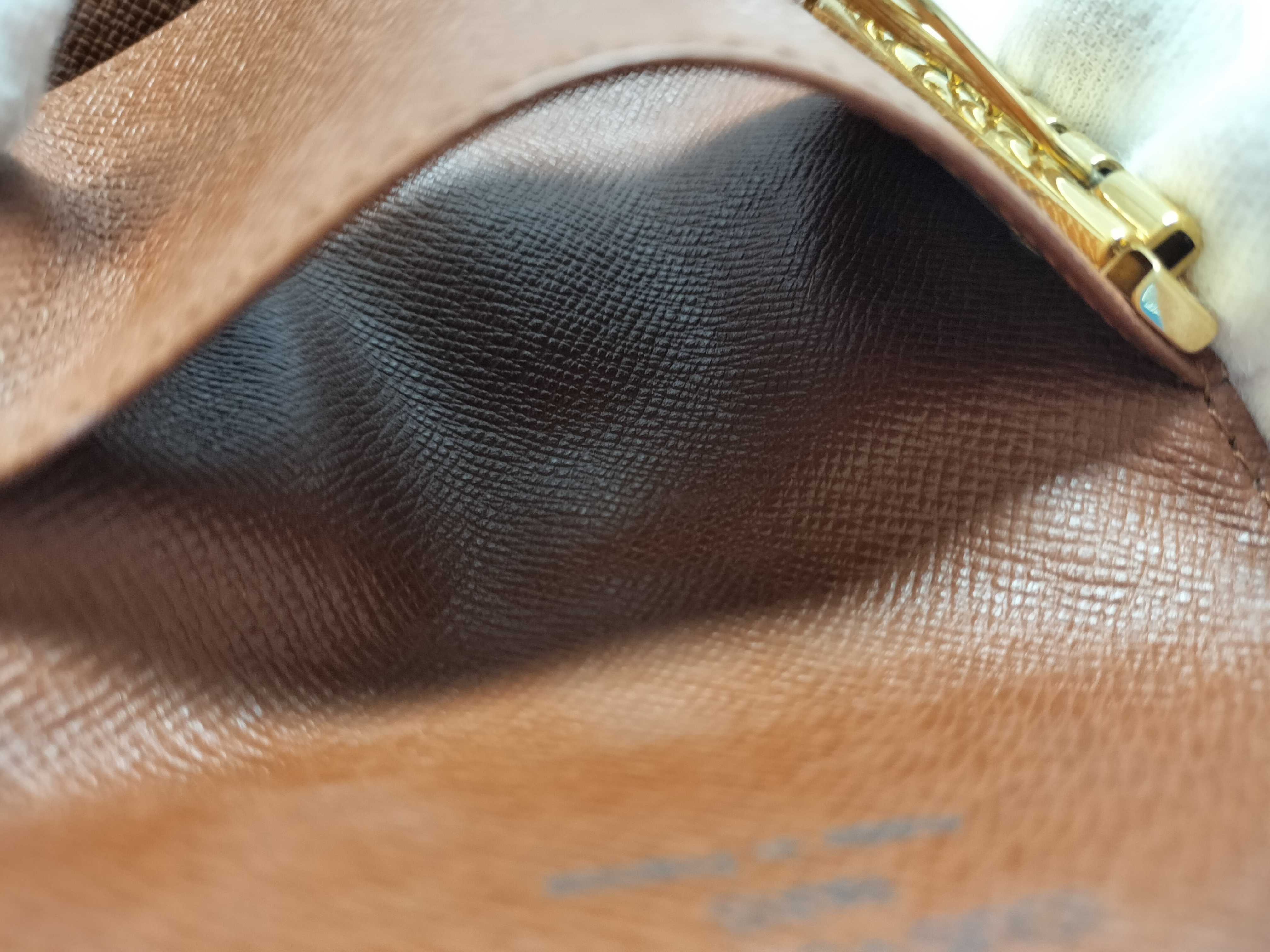 Monogram M62630 Multicles 6 Key Case — view 11