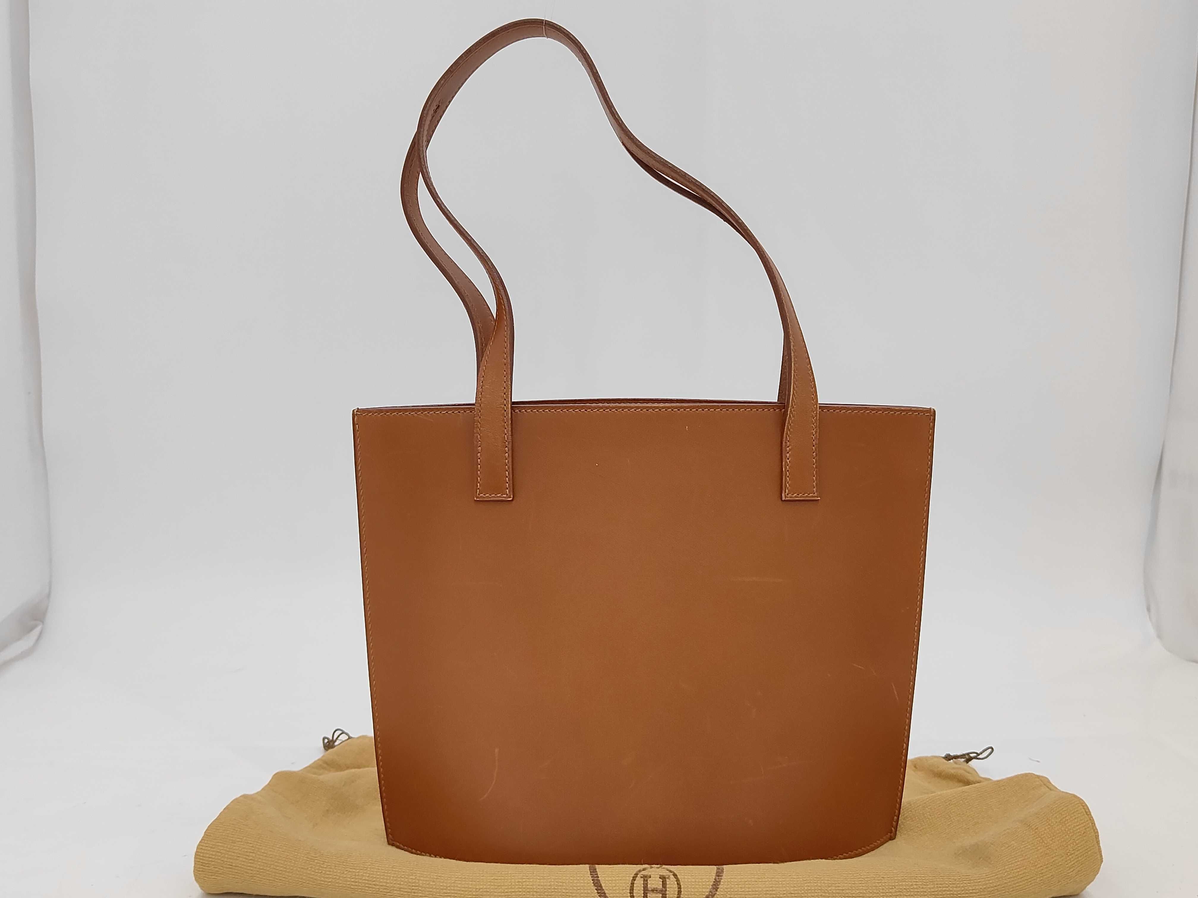 Philo PM Box Calf Brown Gold Hardware E Stamp Shoulder Bag