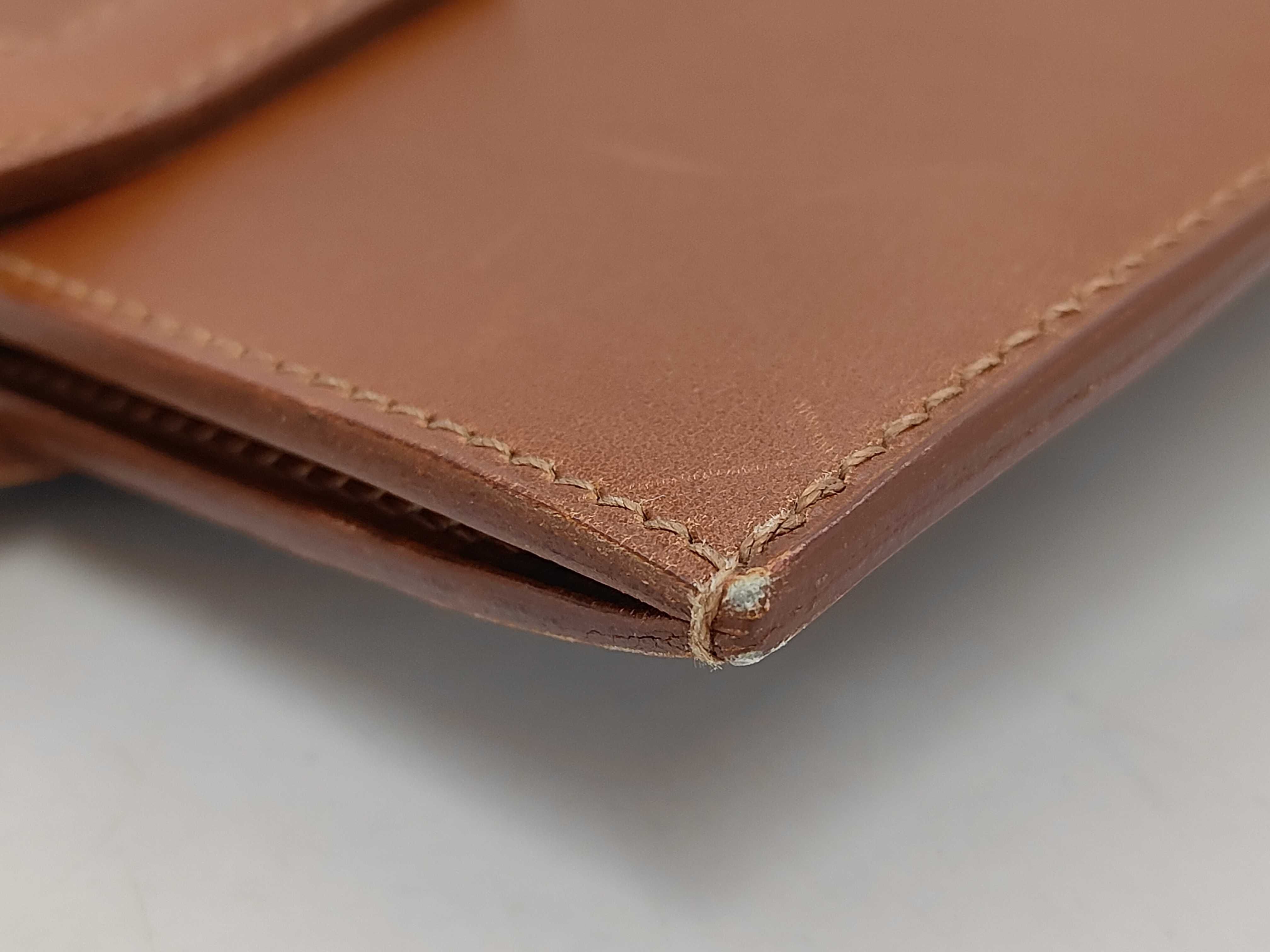 Philo PM Box Calf Brown Gold Hardware E Stamp Shoulder Bag — view 13