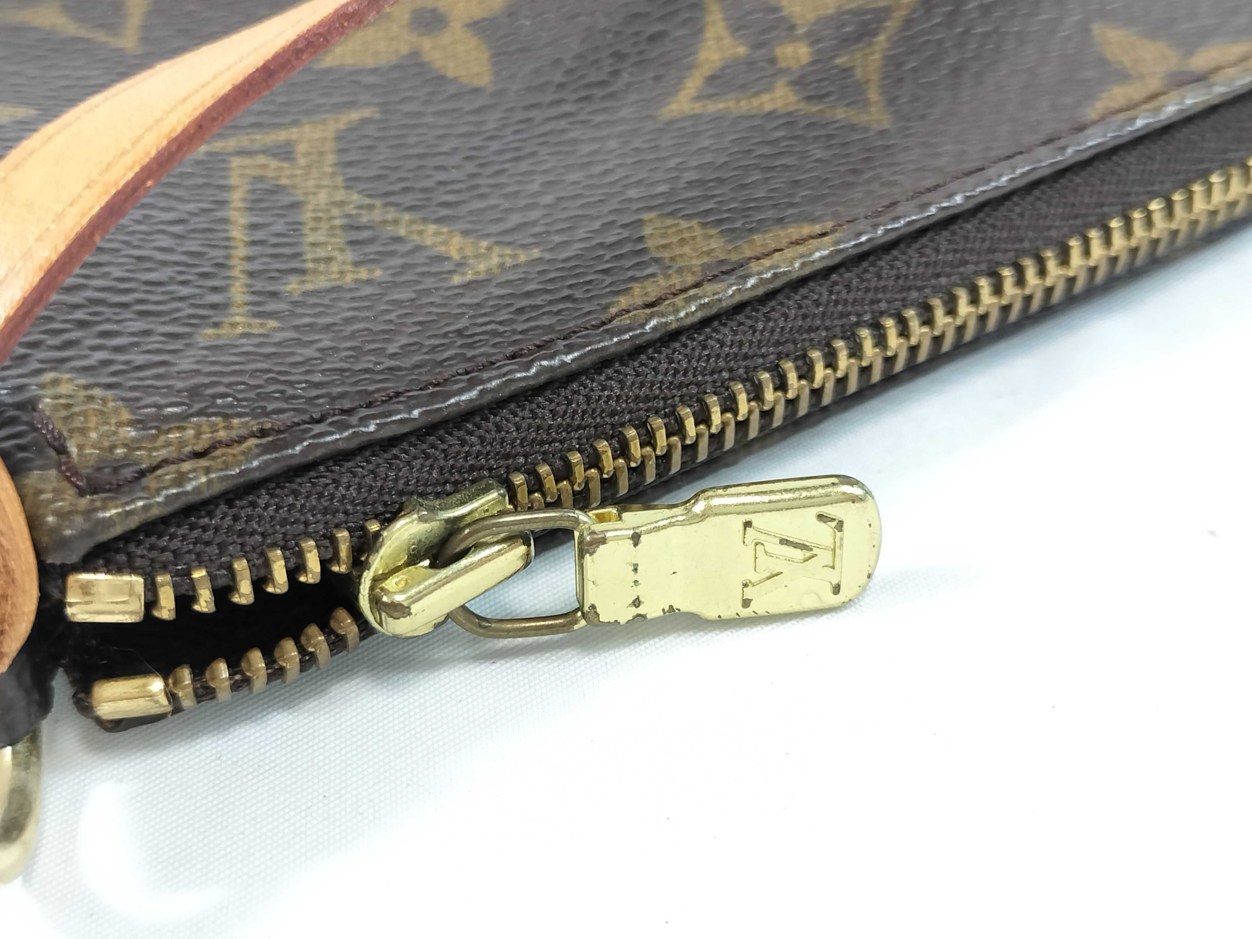Monogram M40712 Pochette Accessoires Handbag — view 12
