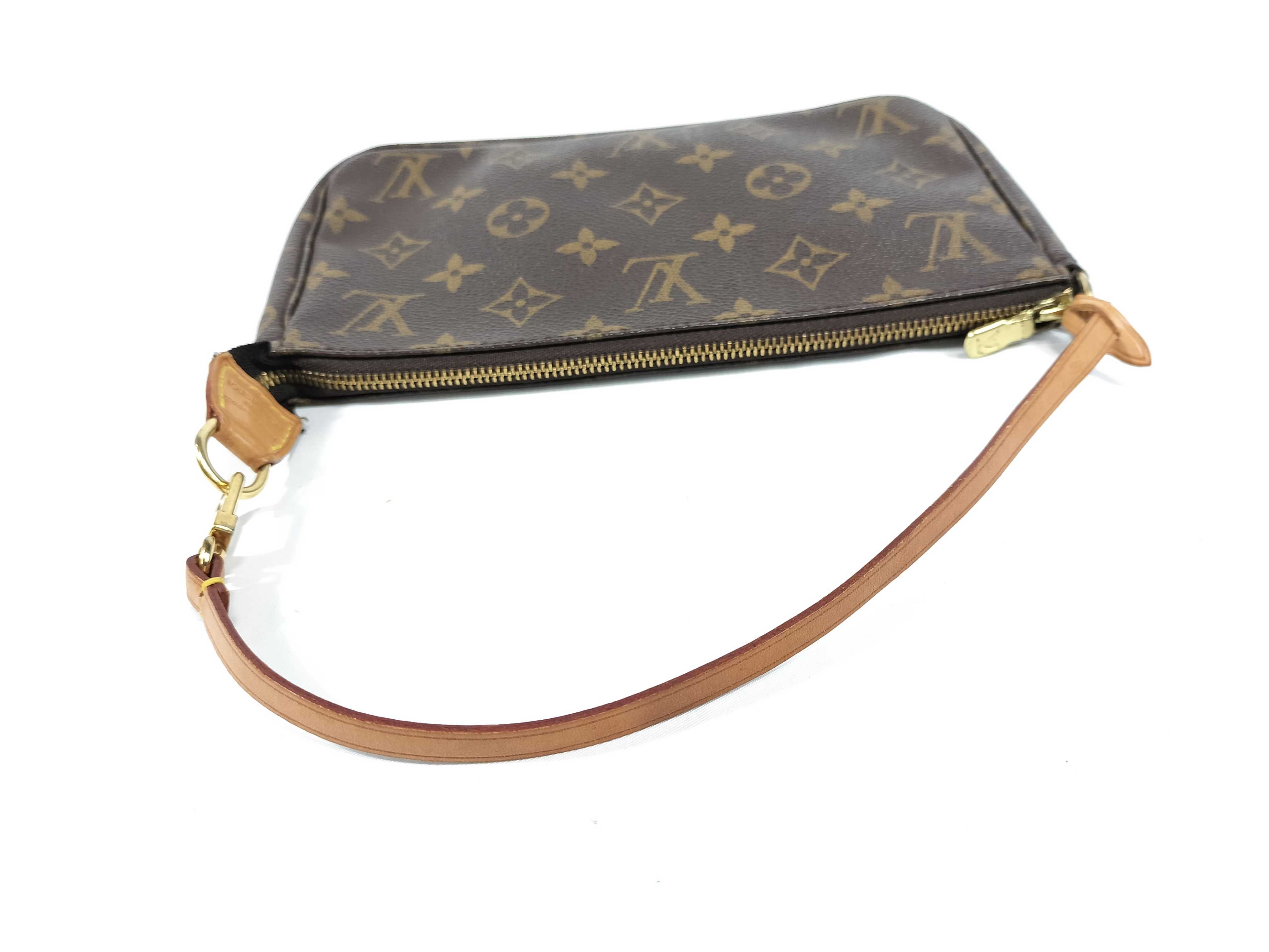 Monogram M40712 Pochette Accessoires Handbag — view 3