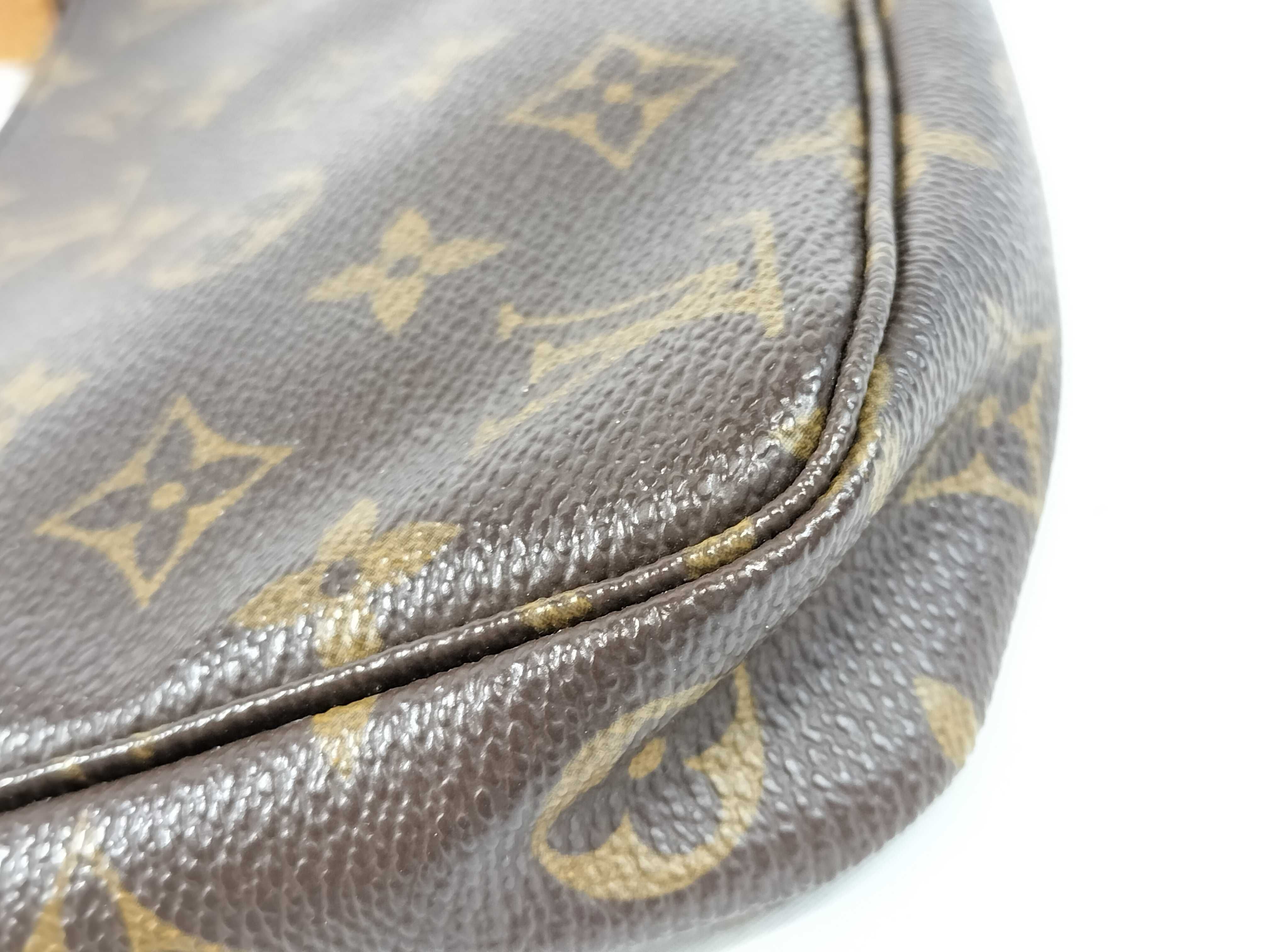 Monogram M40712 Pochette Accessoires Handbag — view 7