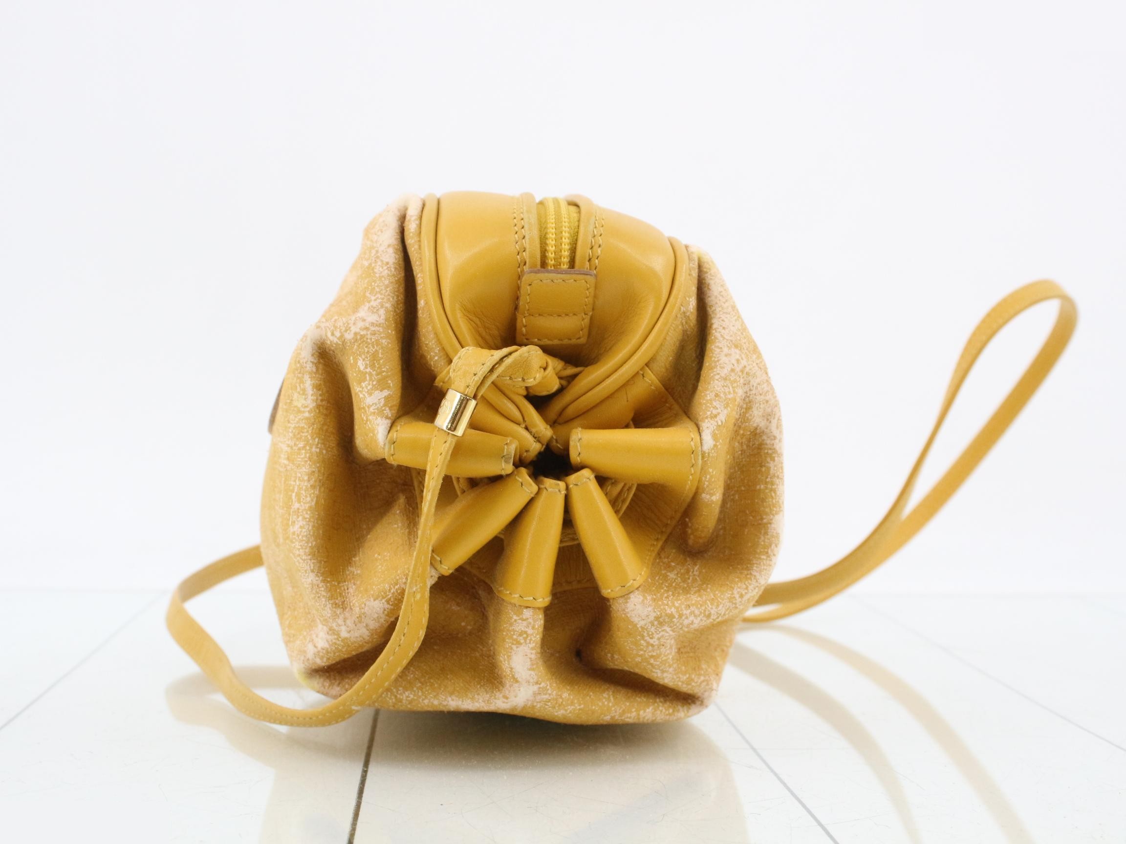 shoulder bag — view 3