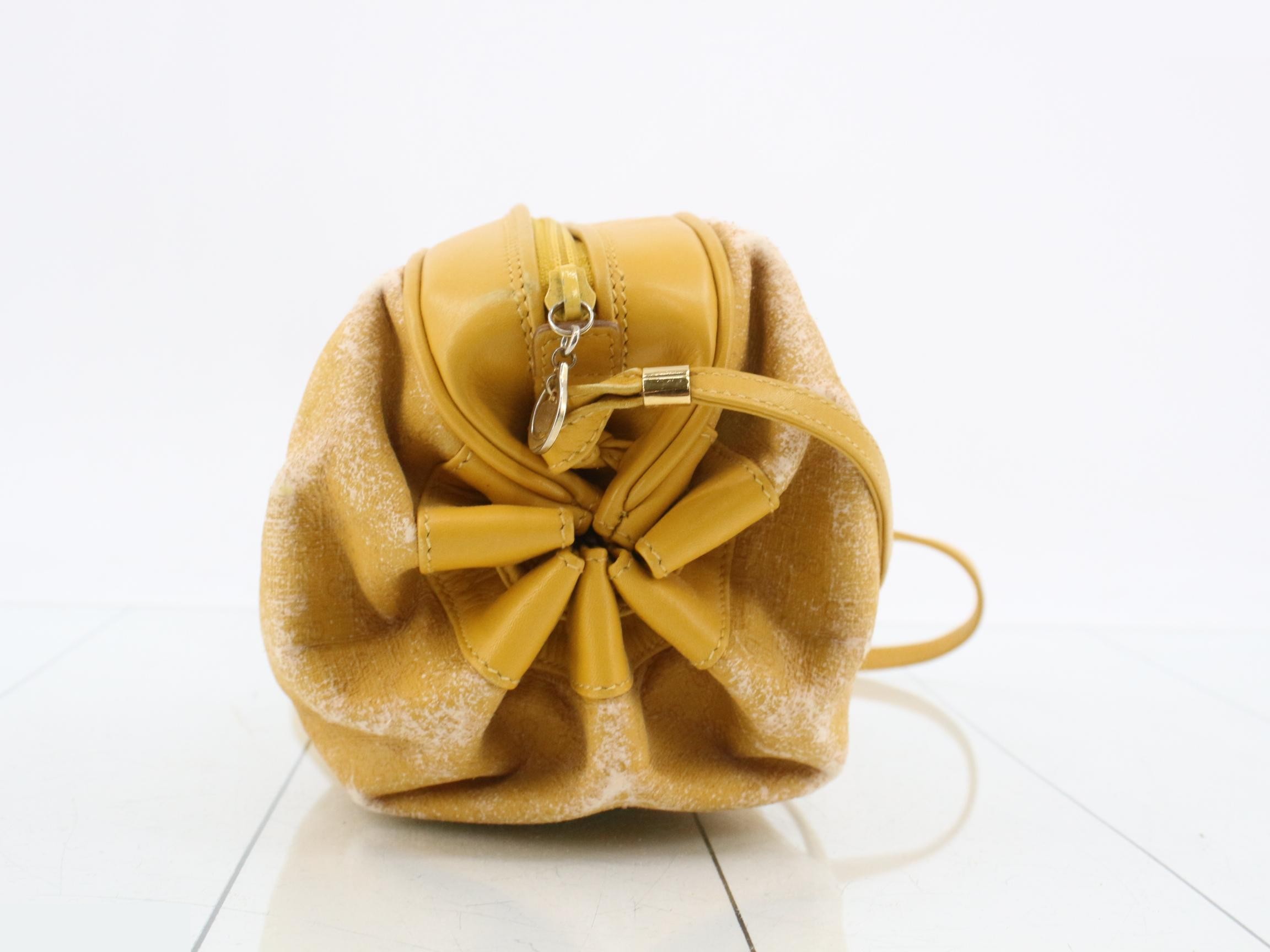 shoulder bag — view 4