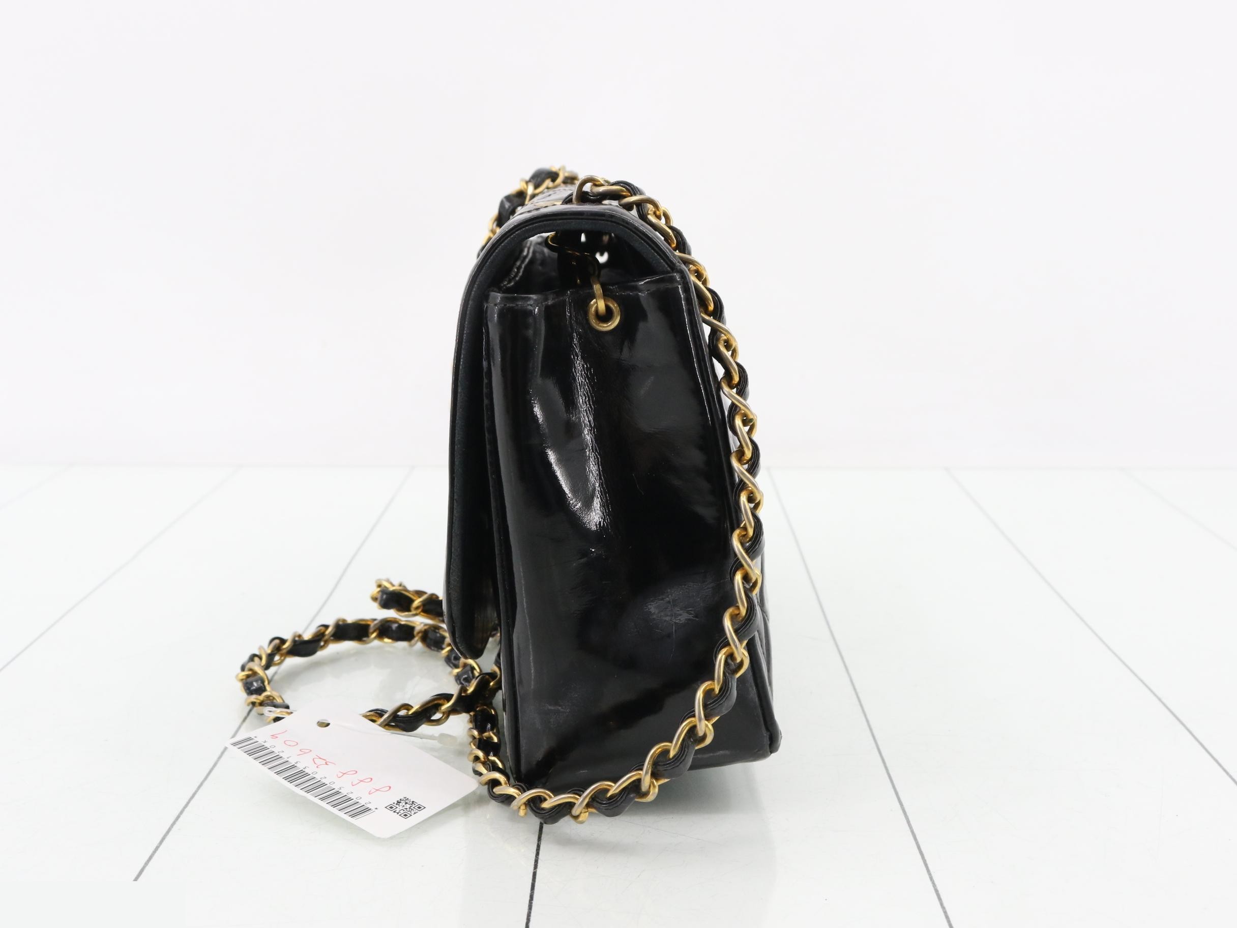 Diana Chain Shoulder Bag — view 3