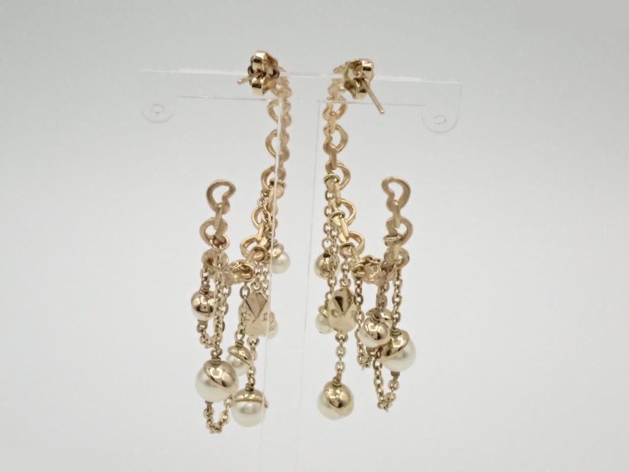 Other lines: Precious metals, earrings, pearl hoops — view 2