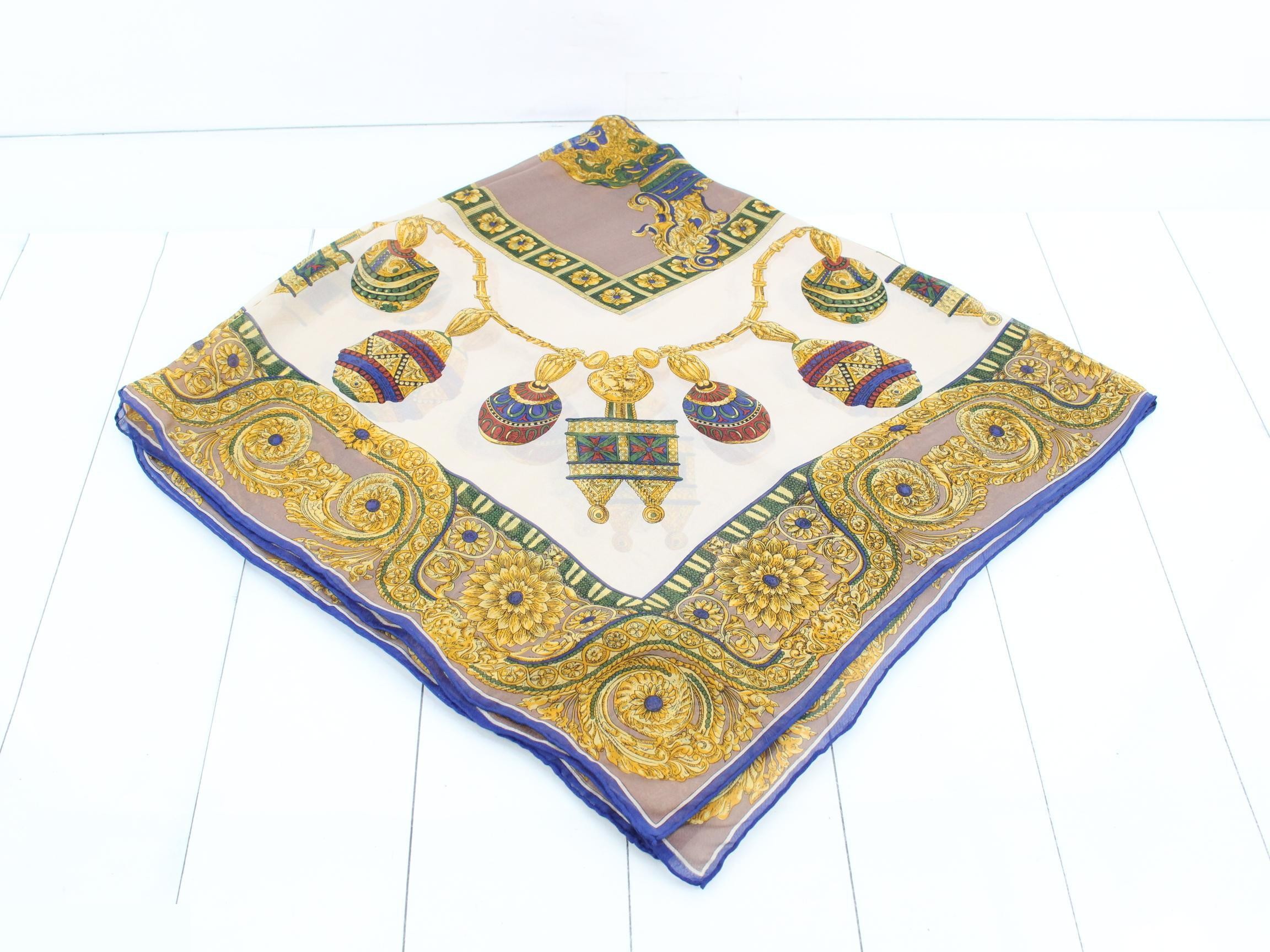 Other lines: Small items, accessories, scarves — view 2