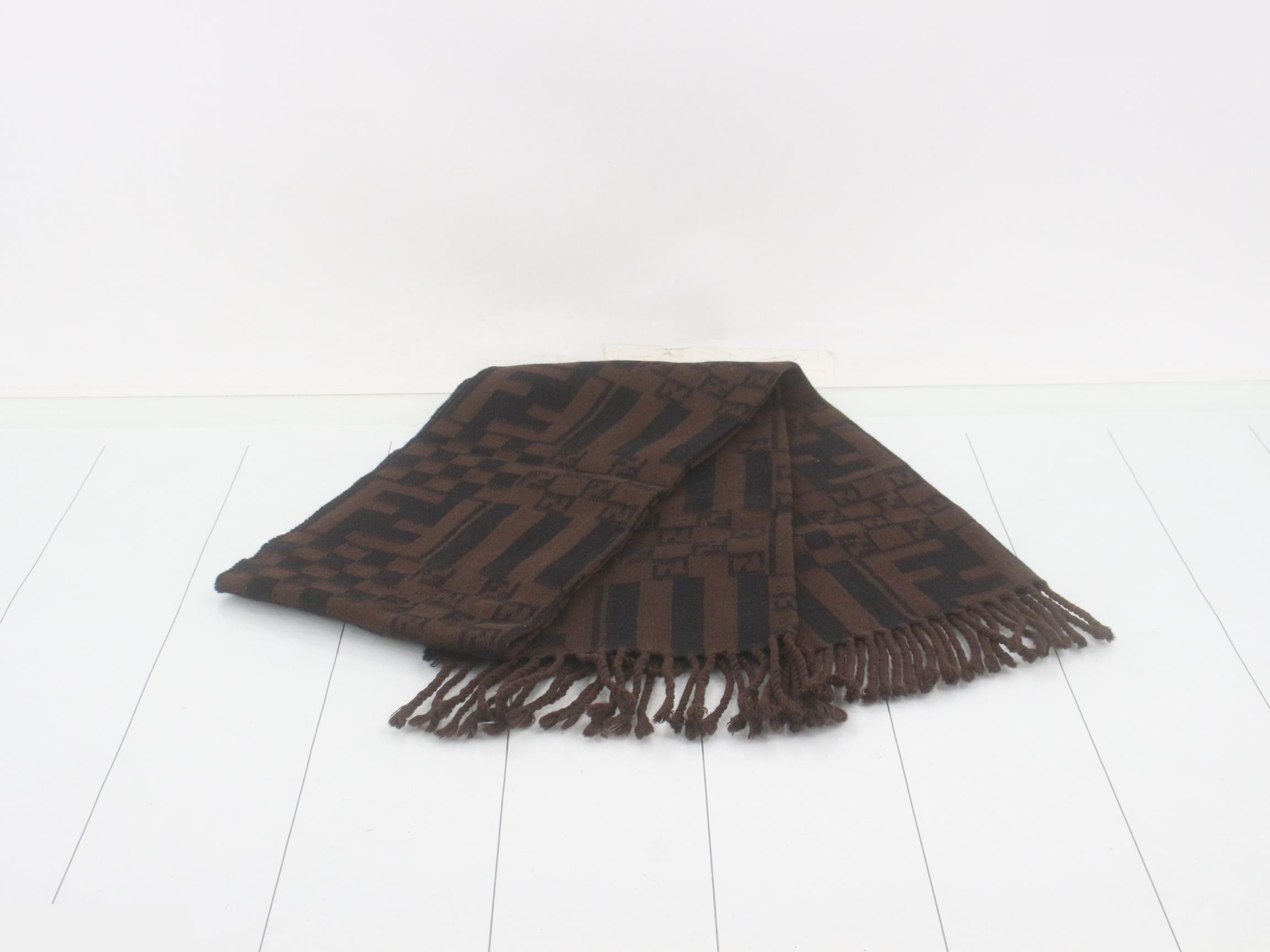 scarf, brown — view 3