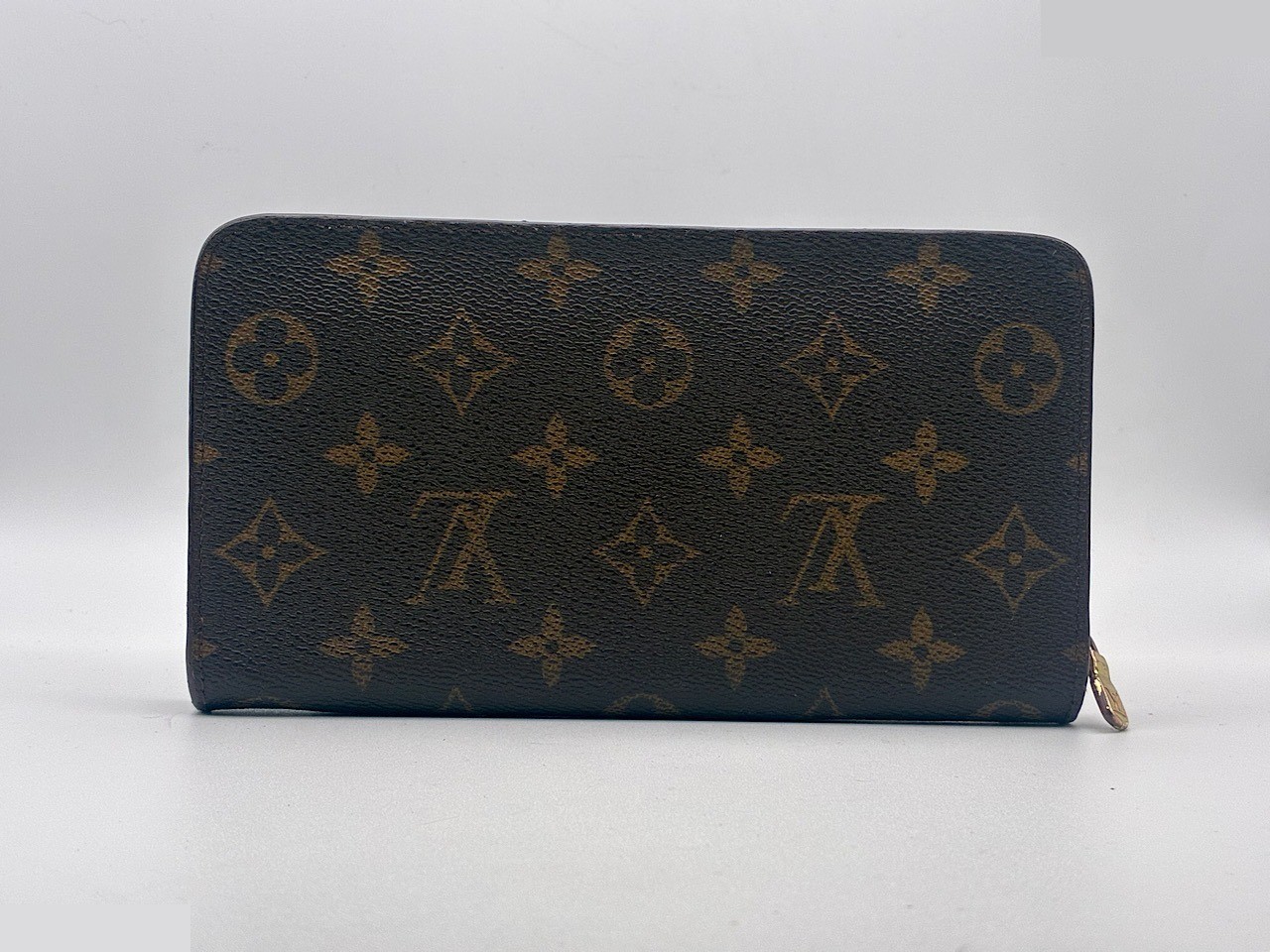 Monogram Round Zipper — view 2