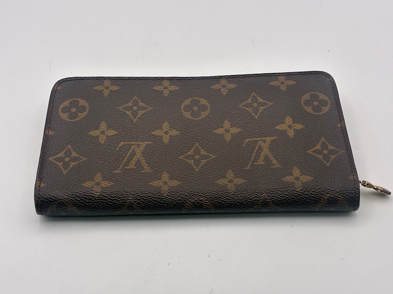 Monogram Round Zipper — view 3