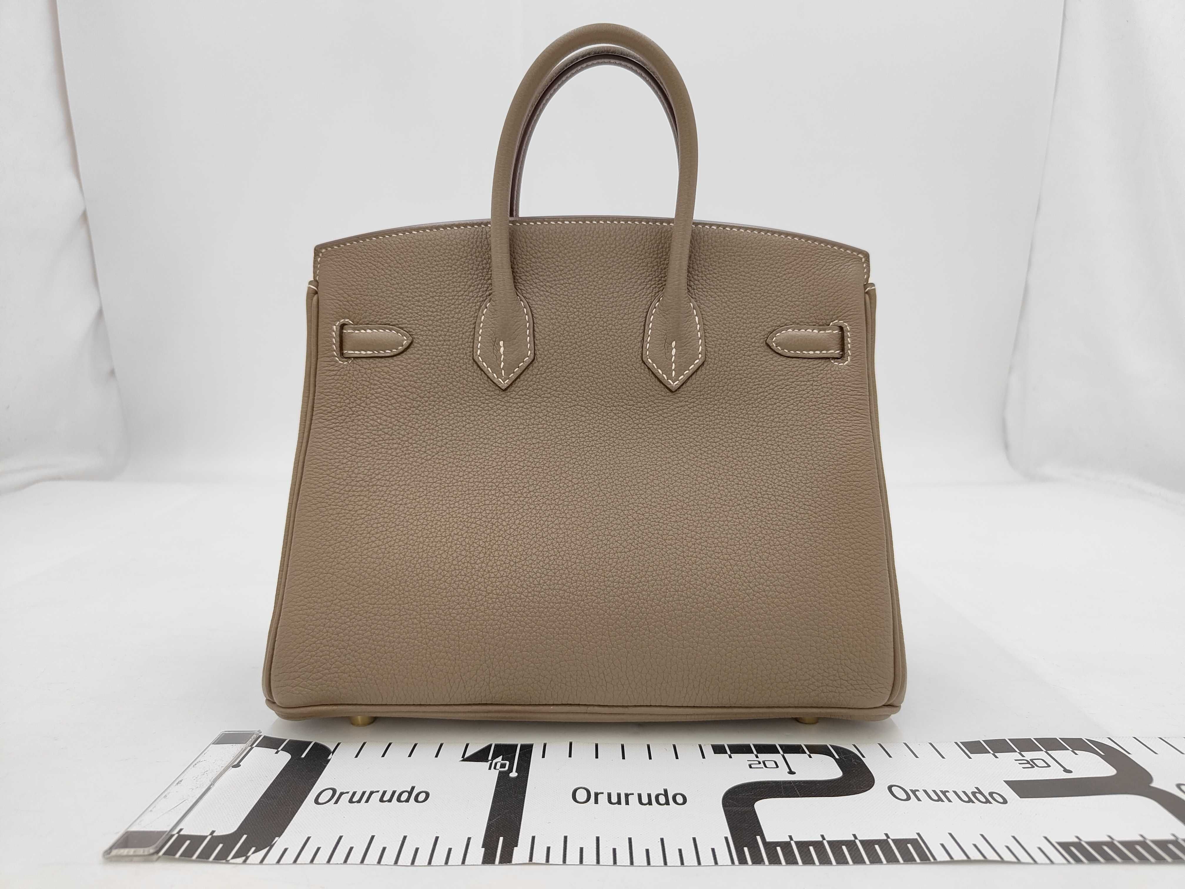 Birkin 25 Togo Etoupe Gold Hardware W Stamp Handbag — view 2