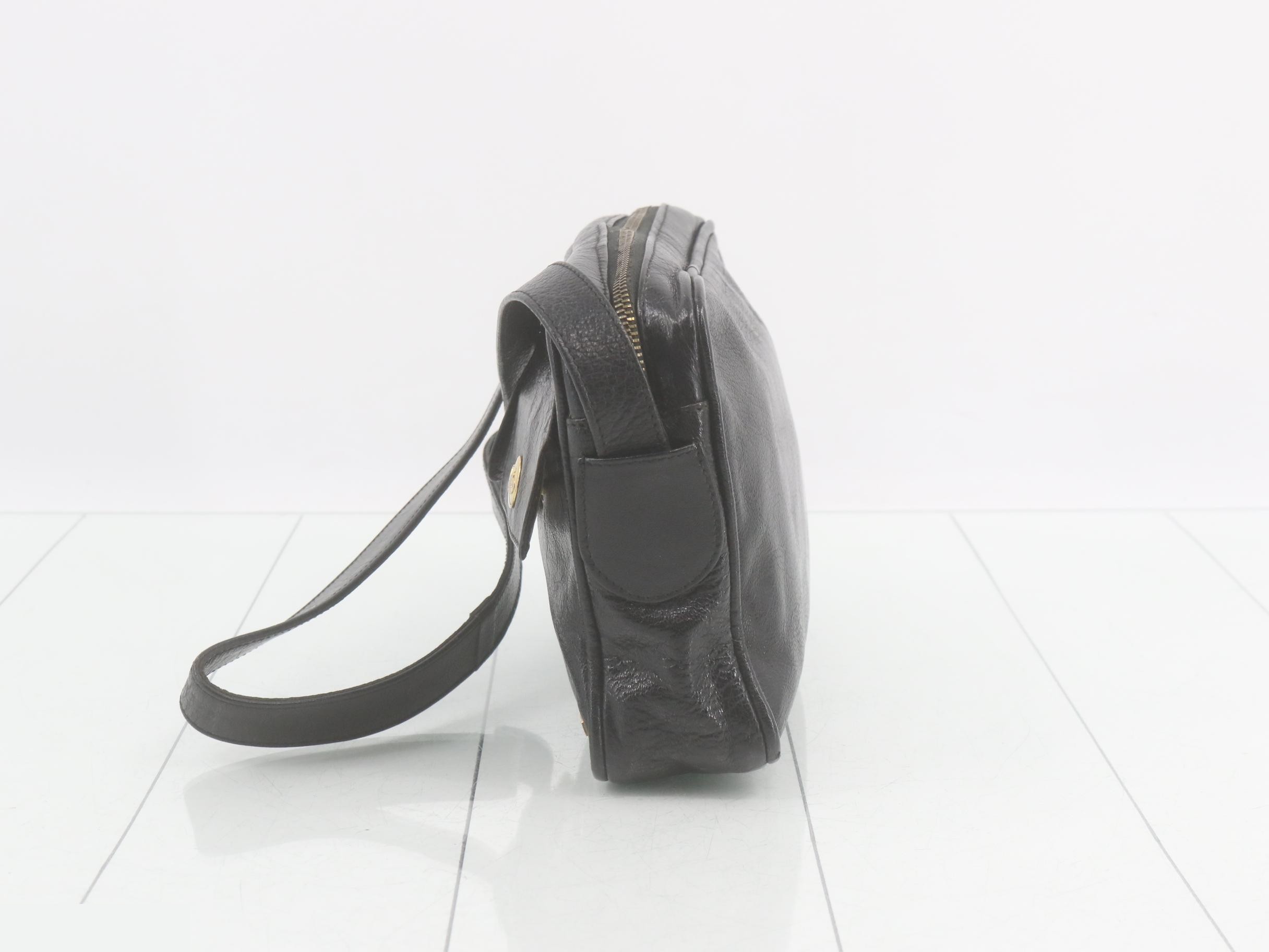 Other lines: Bags/Shoulder bags, Enamel, Black — view 3