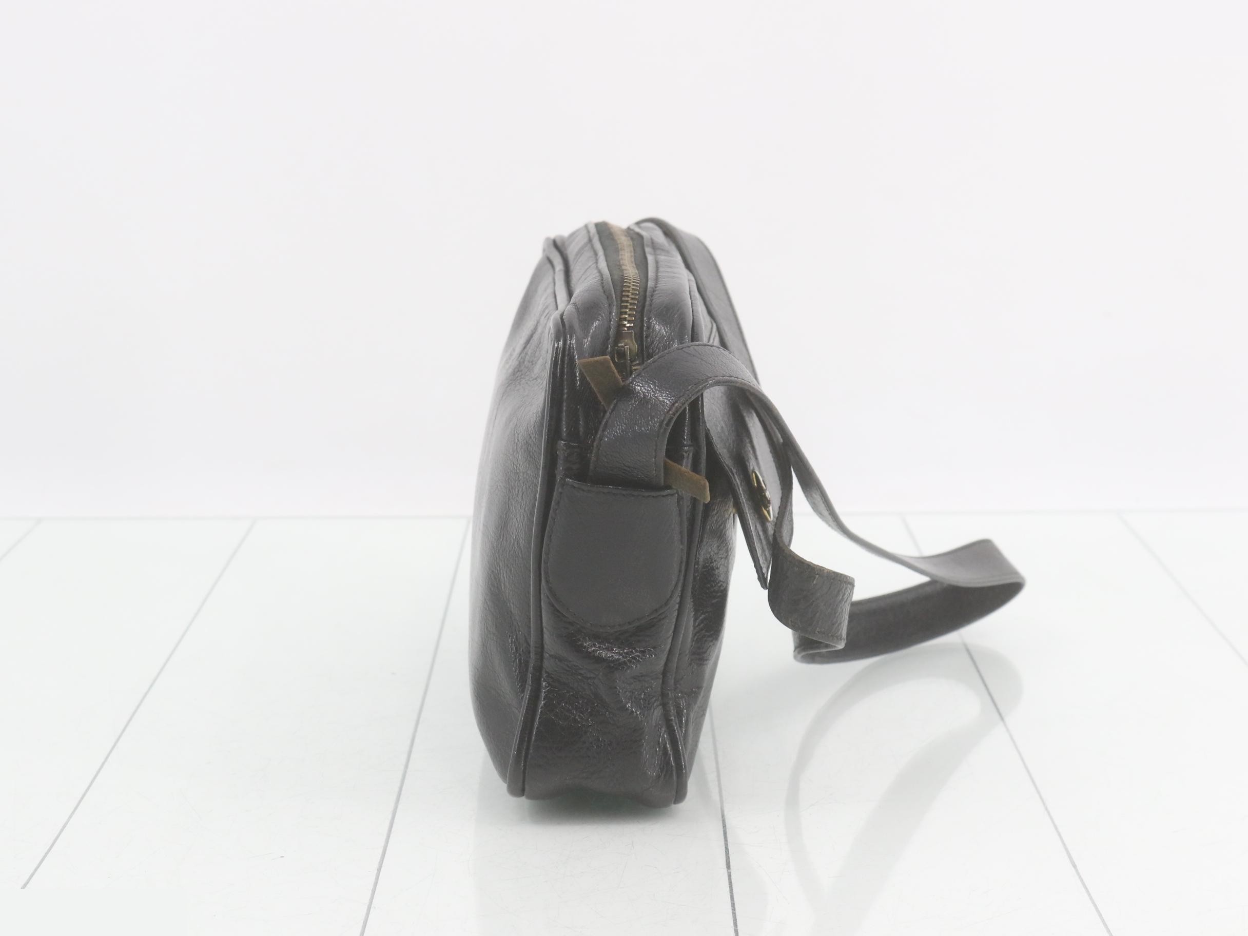 Other lines: Bags/Shoulder bags, Enamel, Black — view 4