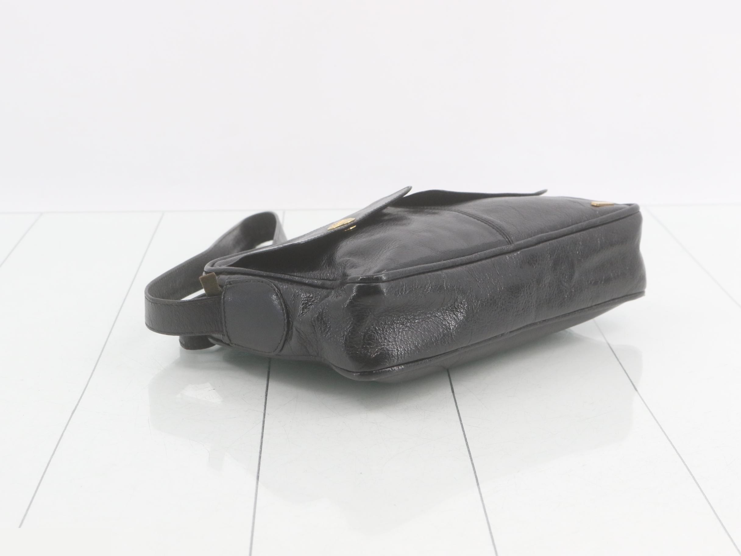 Other lines: Bags/Shoulder bags, Enamel, Black — view 5
