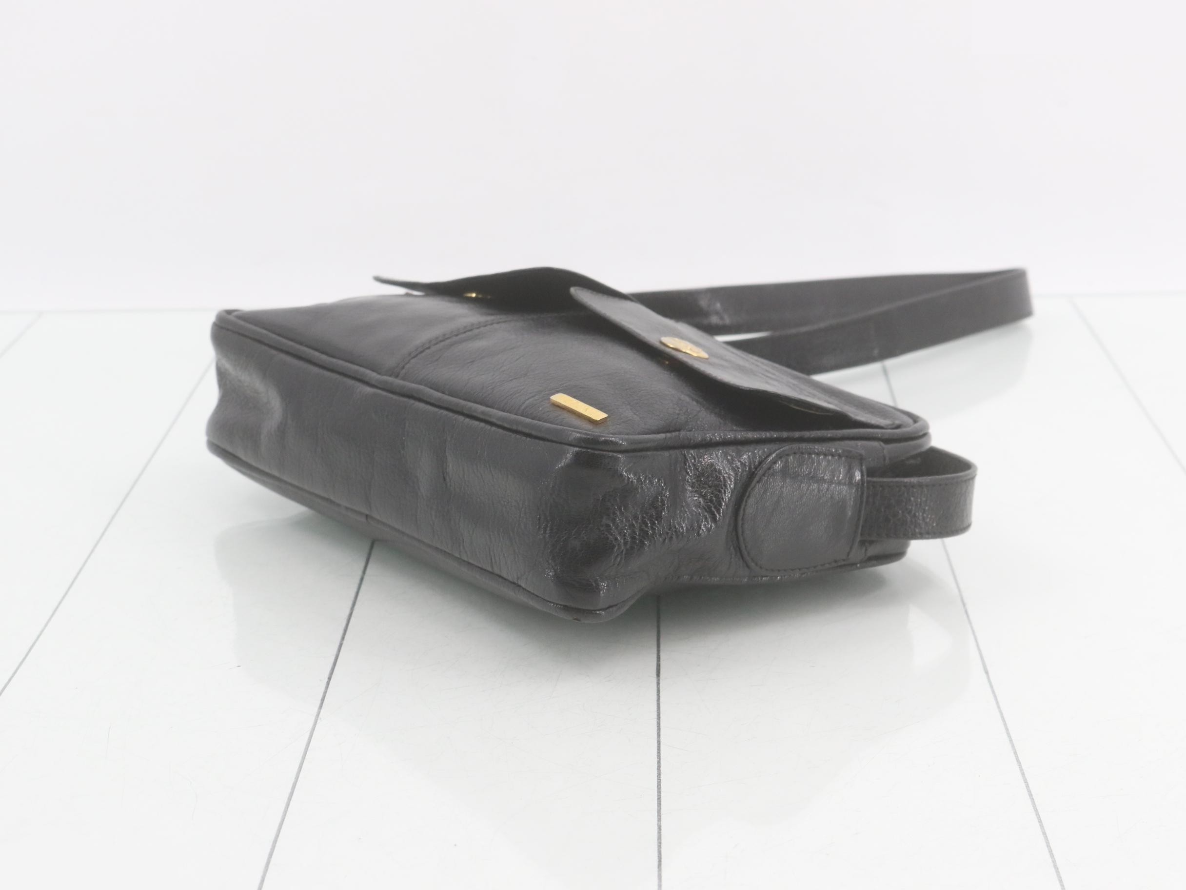 Other lines: Bags/Shoulder bags, Enamel, Black — view 6