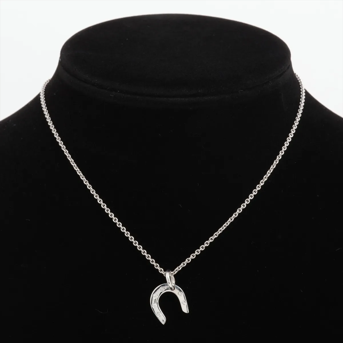 Horseshoe Lucky Diamond Necklace 750 (WG) 9.1g 0512281 — view 5