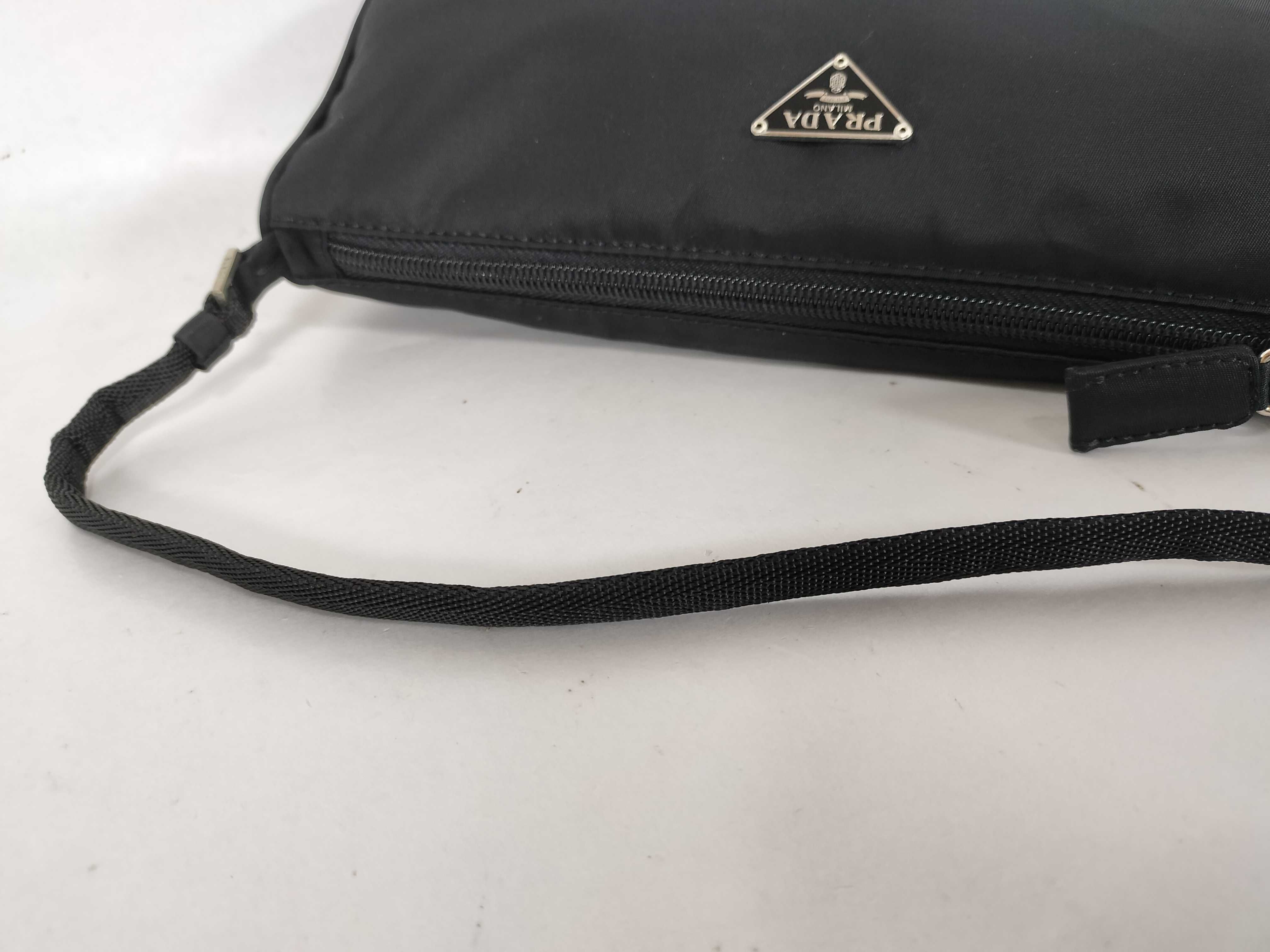 nylon one-shoulder bag, no tears. — view 4