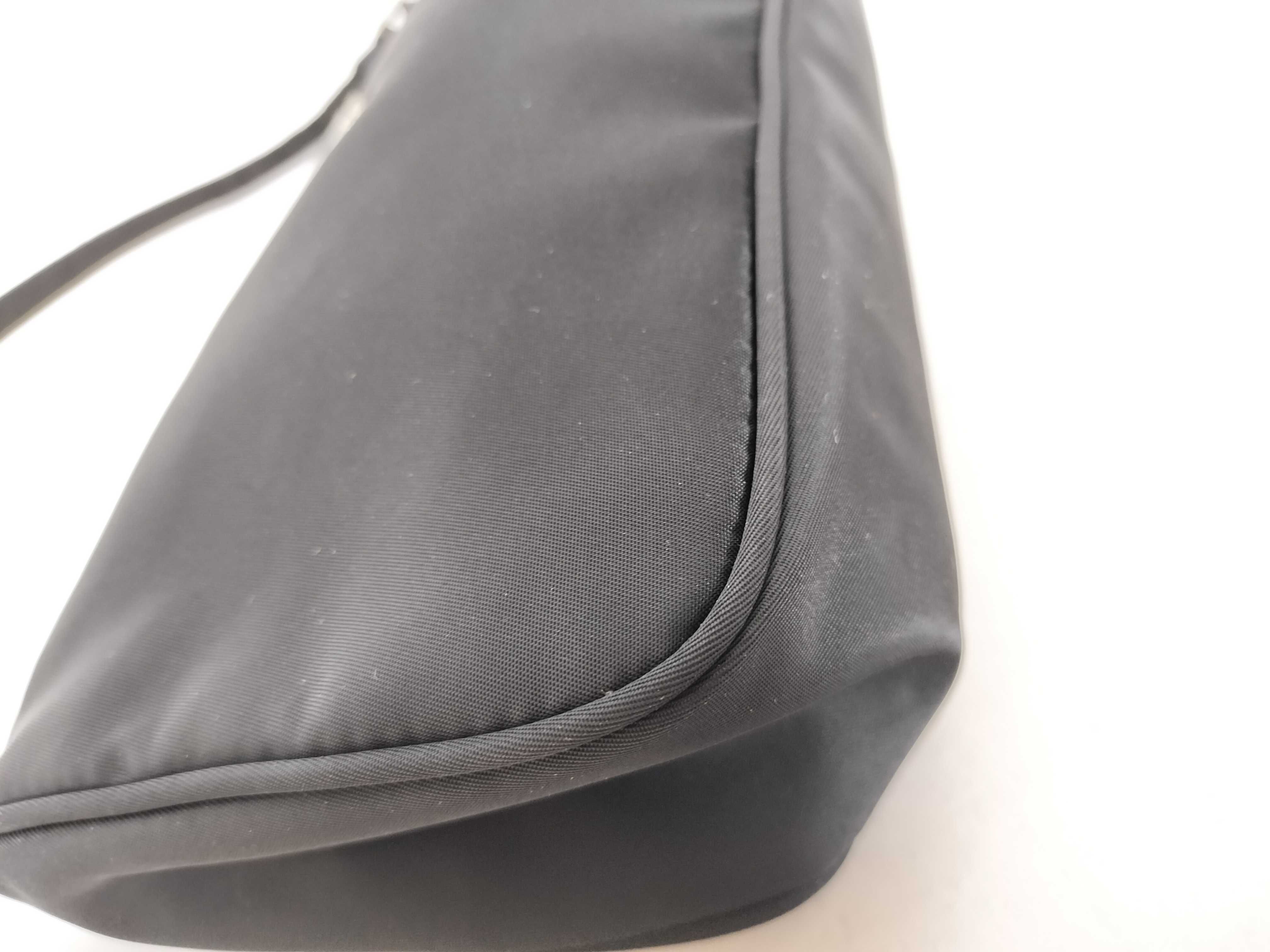 nylon one-shoulder bag, no tears. — view 6