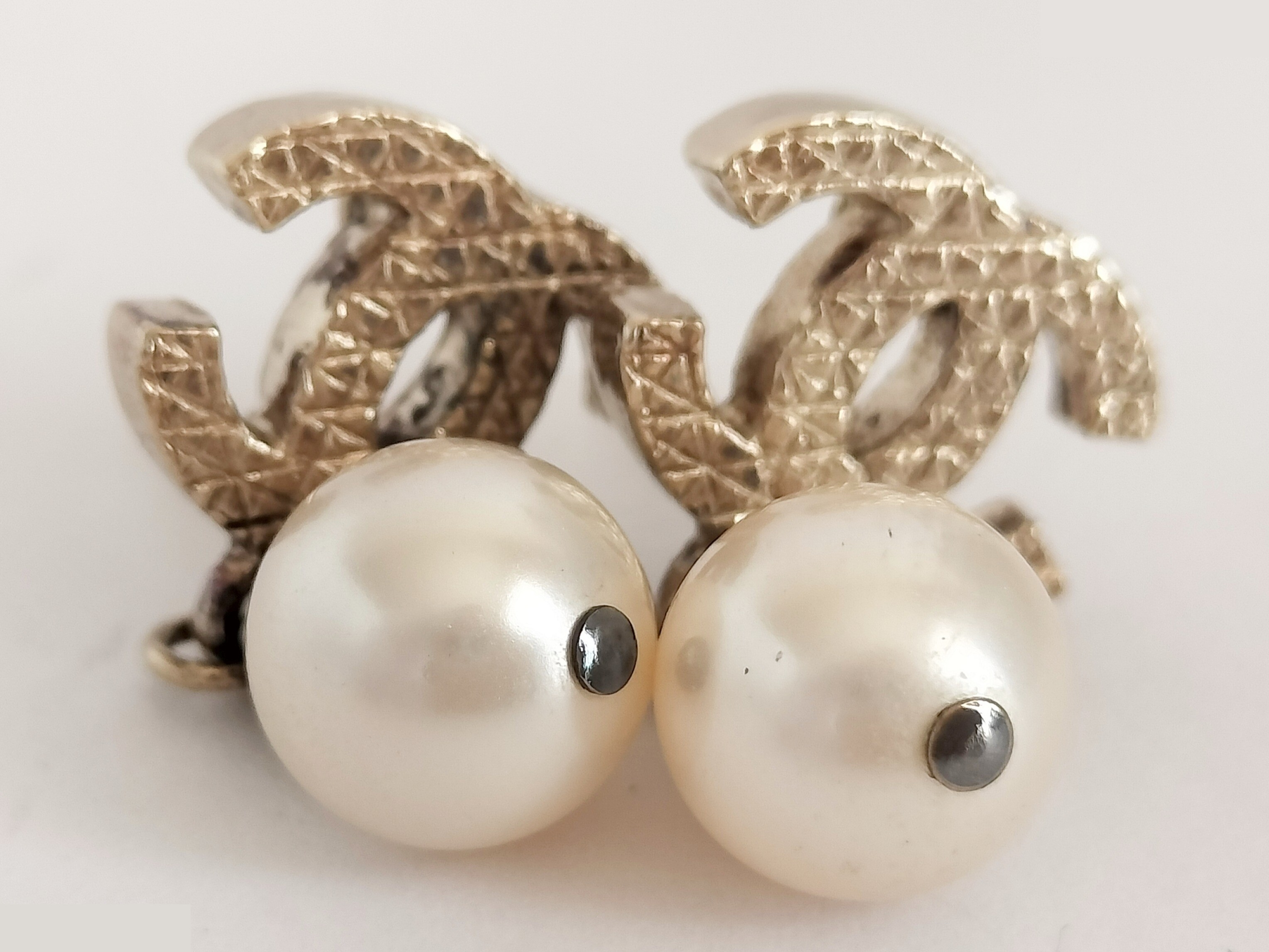 Coco F Pearl Gold Earrings — view 5