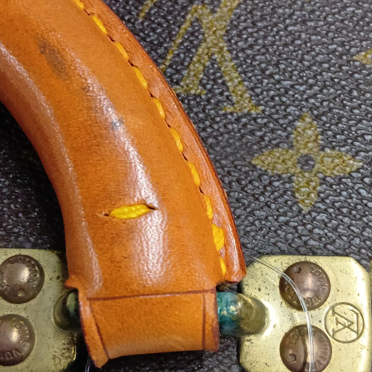 [Individually packaged] Louis Vuitton Monogram Bisten 60 M21326 948307 Brown with name engraving — view 12