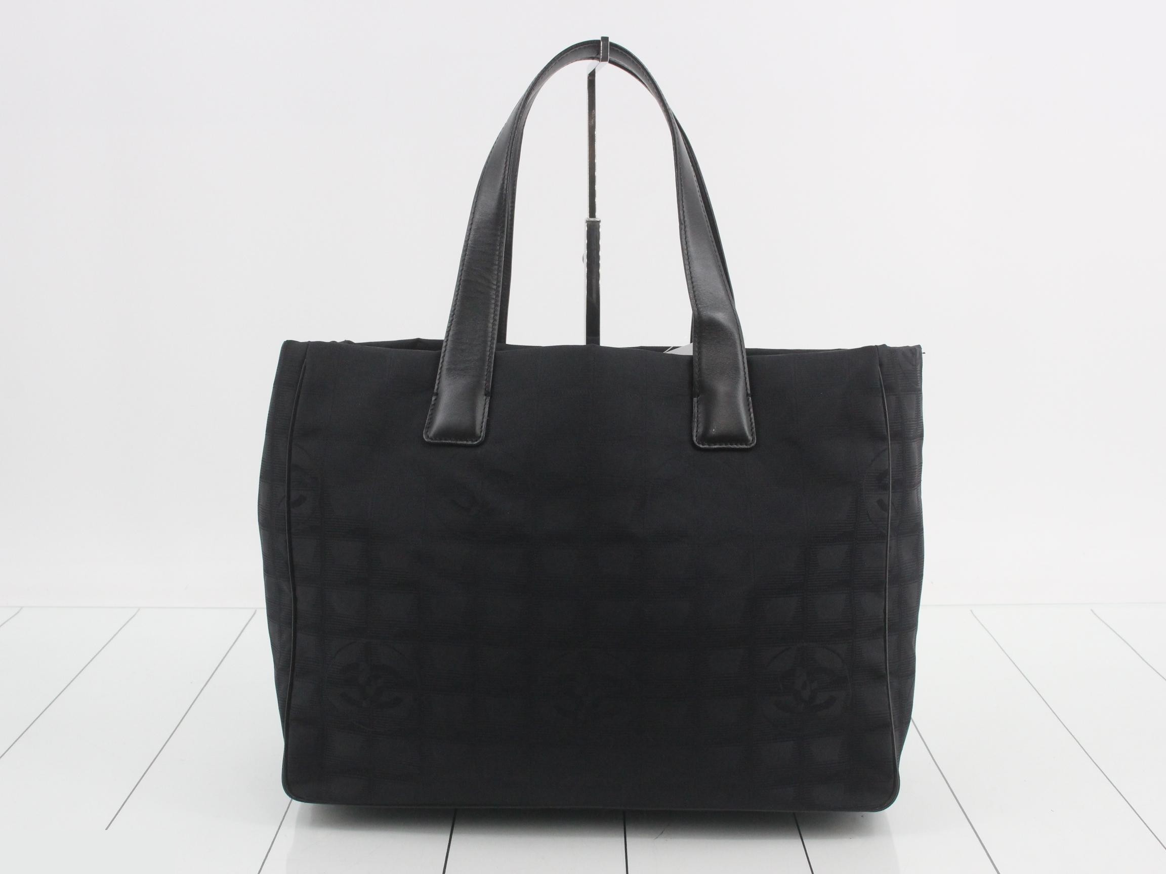 New Travel Line (Bags) - Tote Bag — view 2