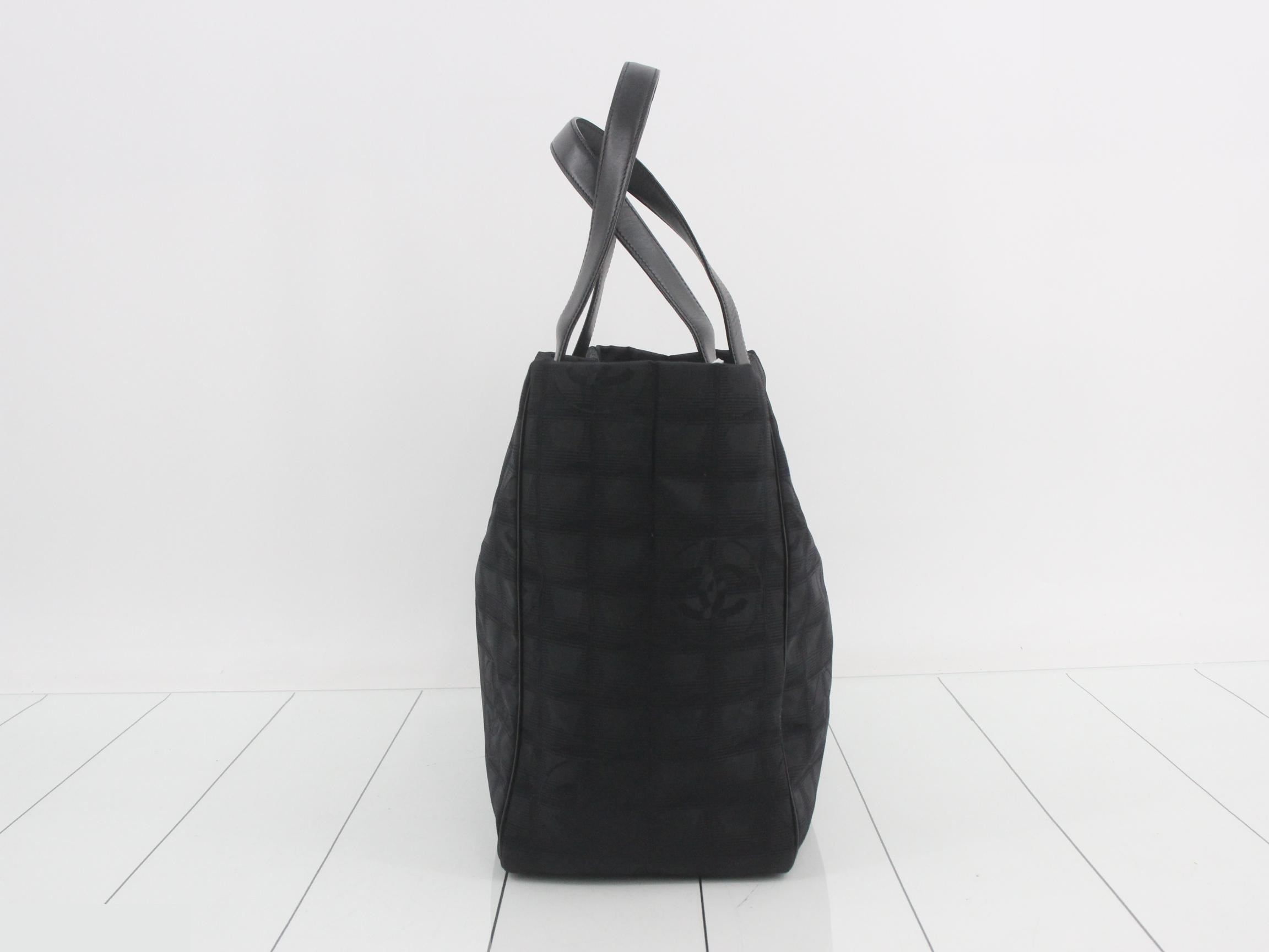 New Travel Line (Bags) - Tote Bag — view 4