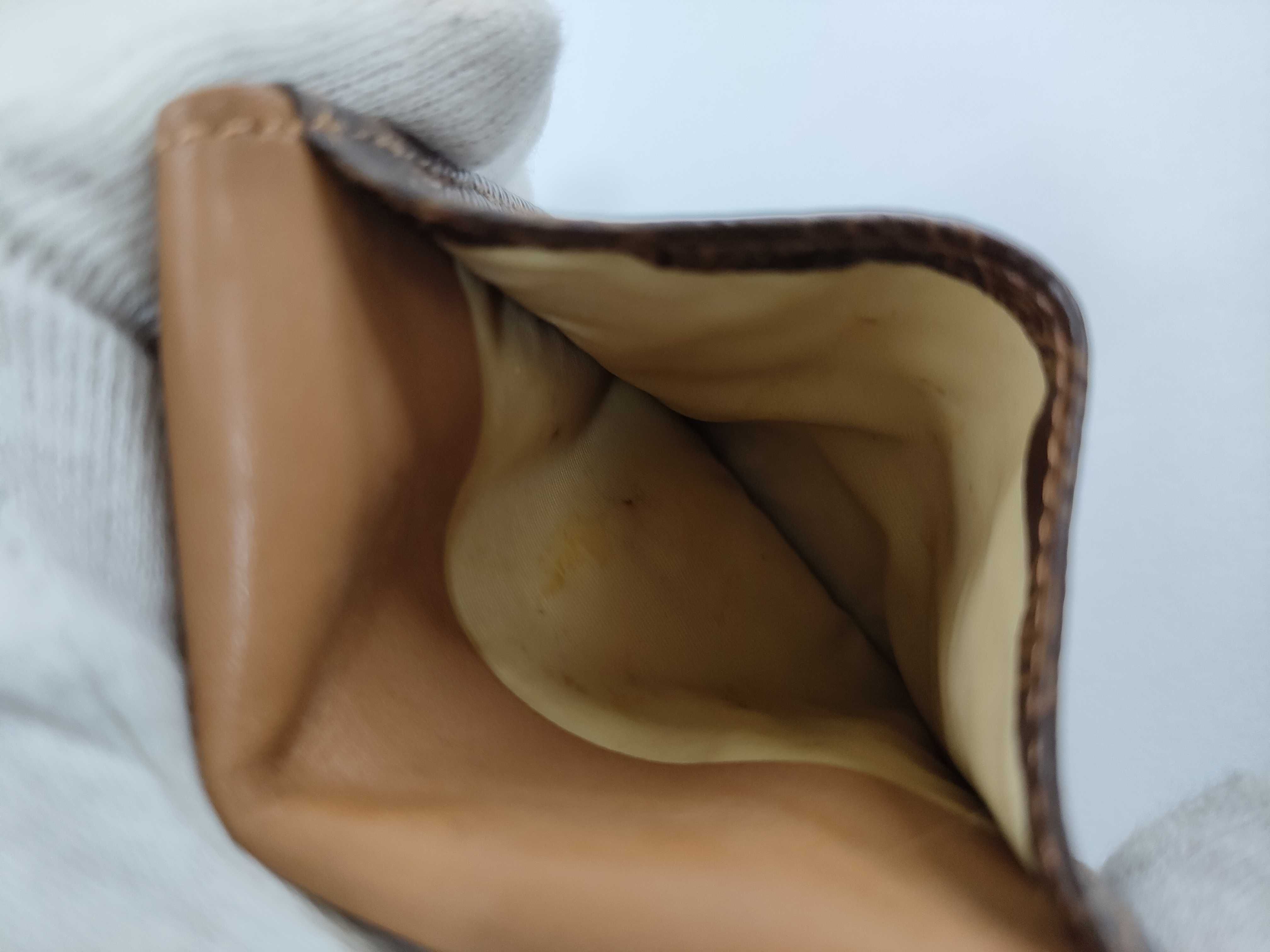 Coin Case — view 9