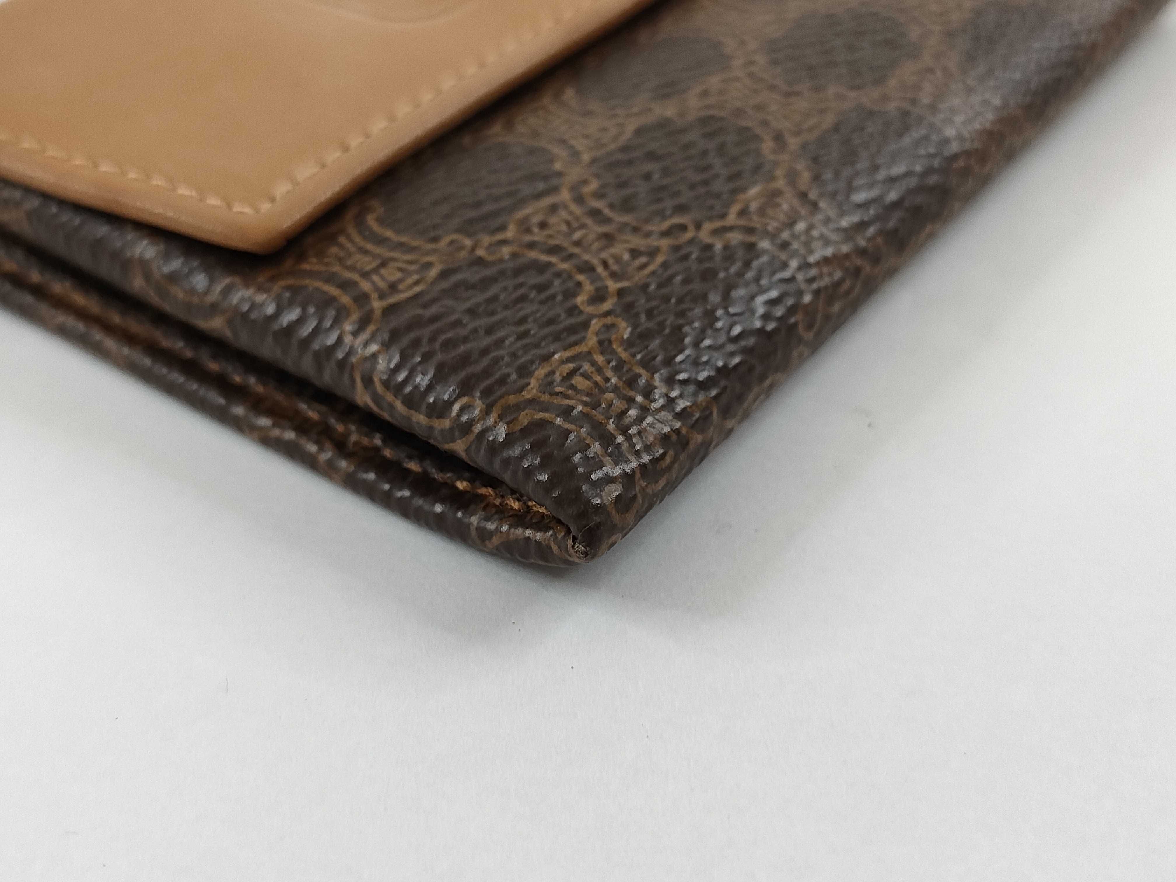 Coin Case — view 10