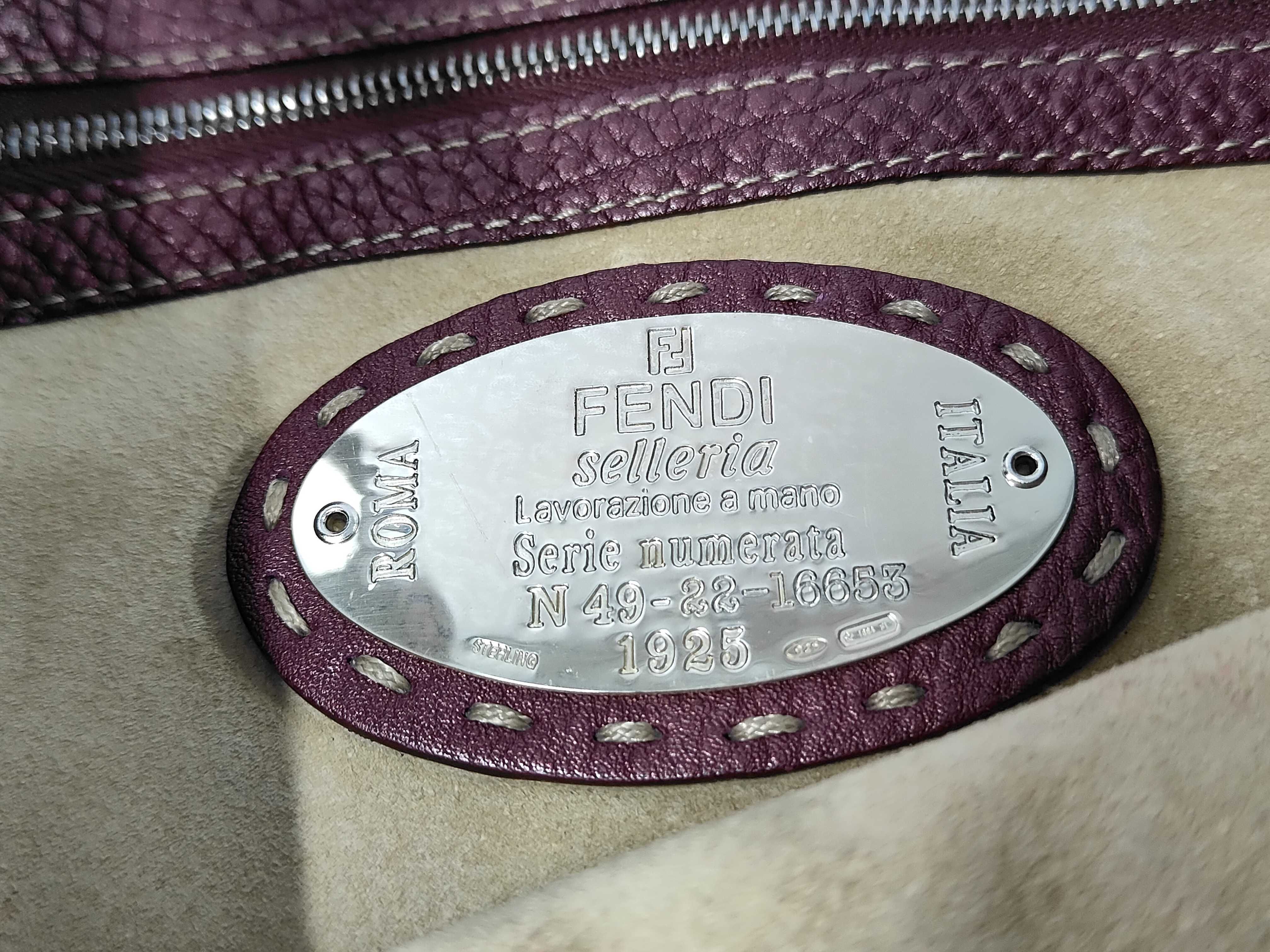 Selleria Bucket Bag Shoulder Bag — view 10