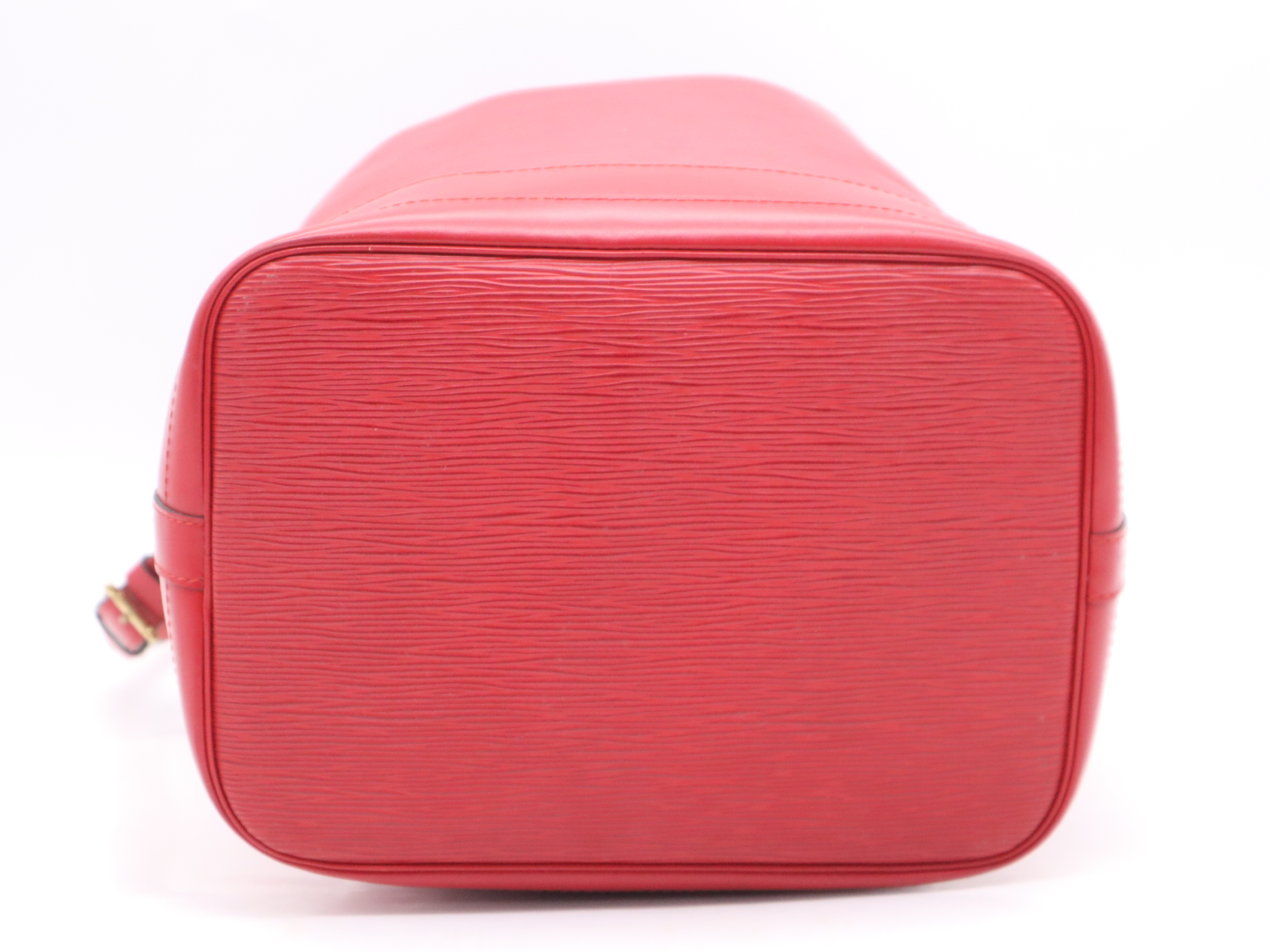 M44007 Epi Noé Castilian Red Shoulder Bag — view 4