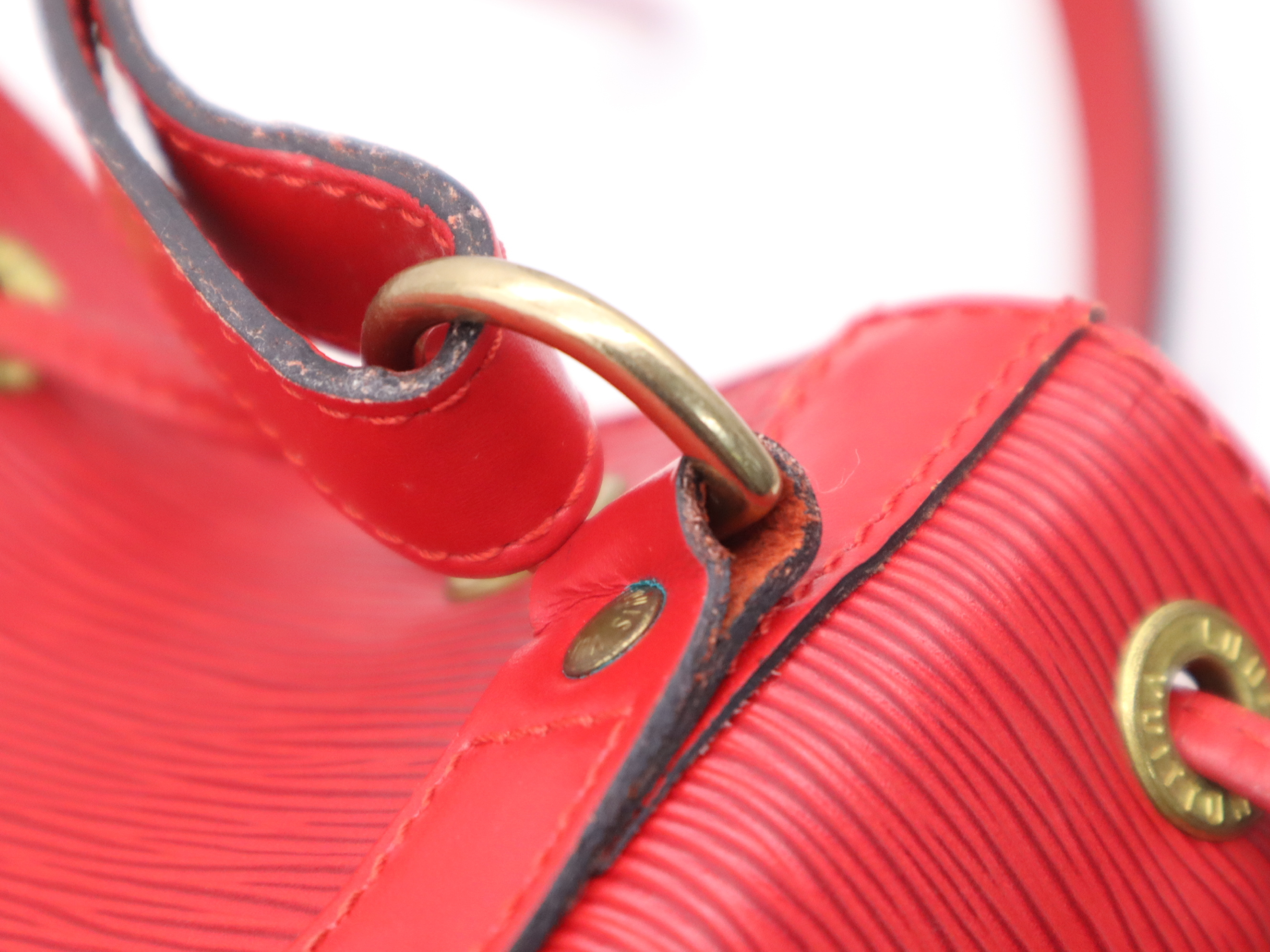M44007 Epi Noé Castilian Red Shoulder Bag — view 8