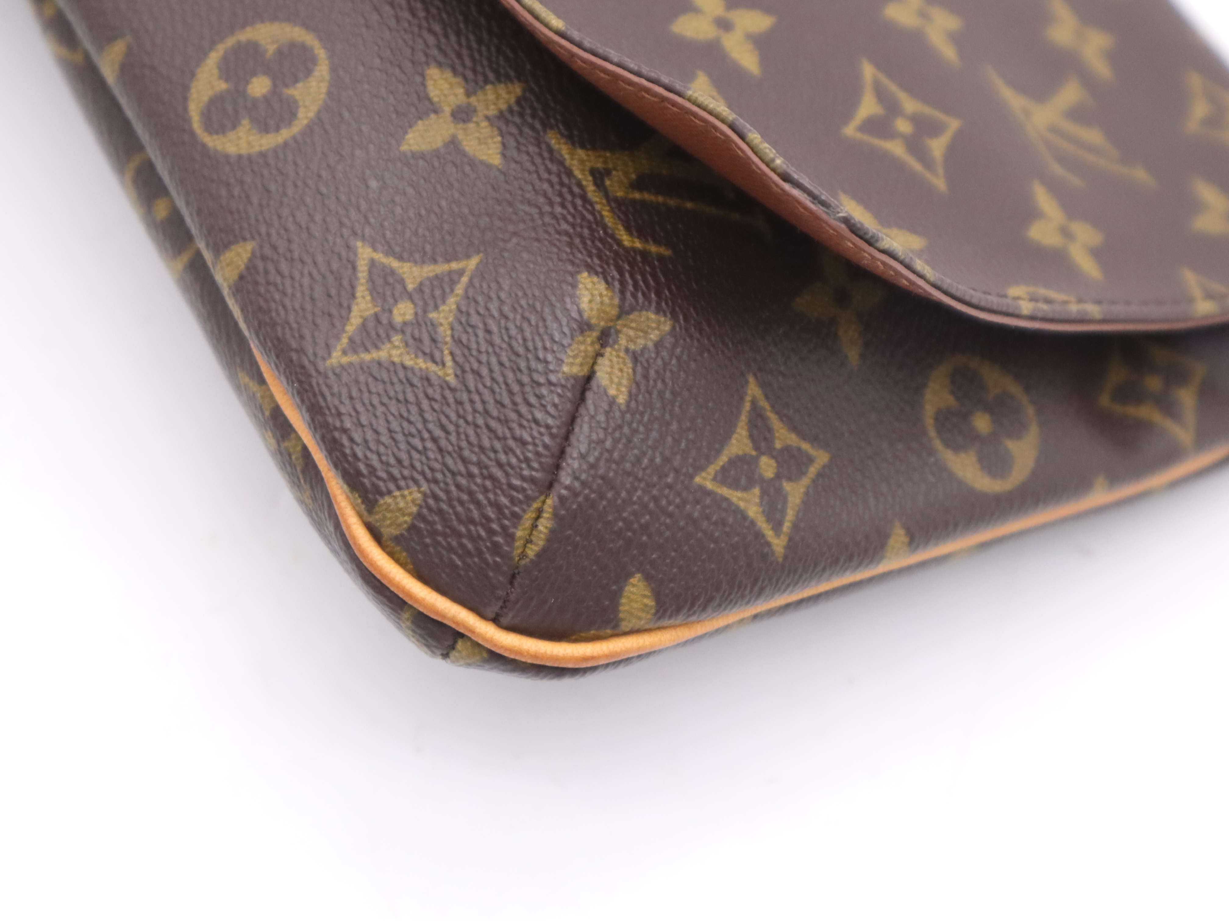 M51257 Monogram Musette Tango Short Handbag — view 9