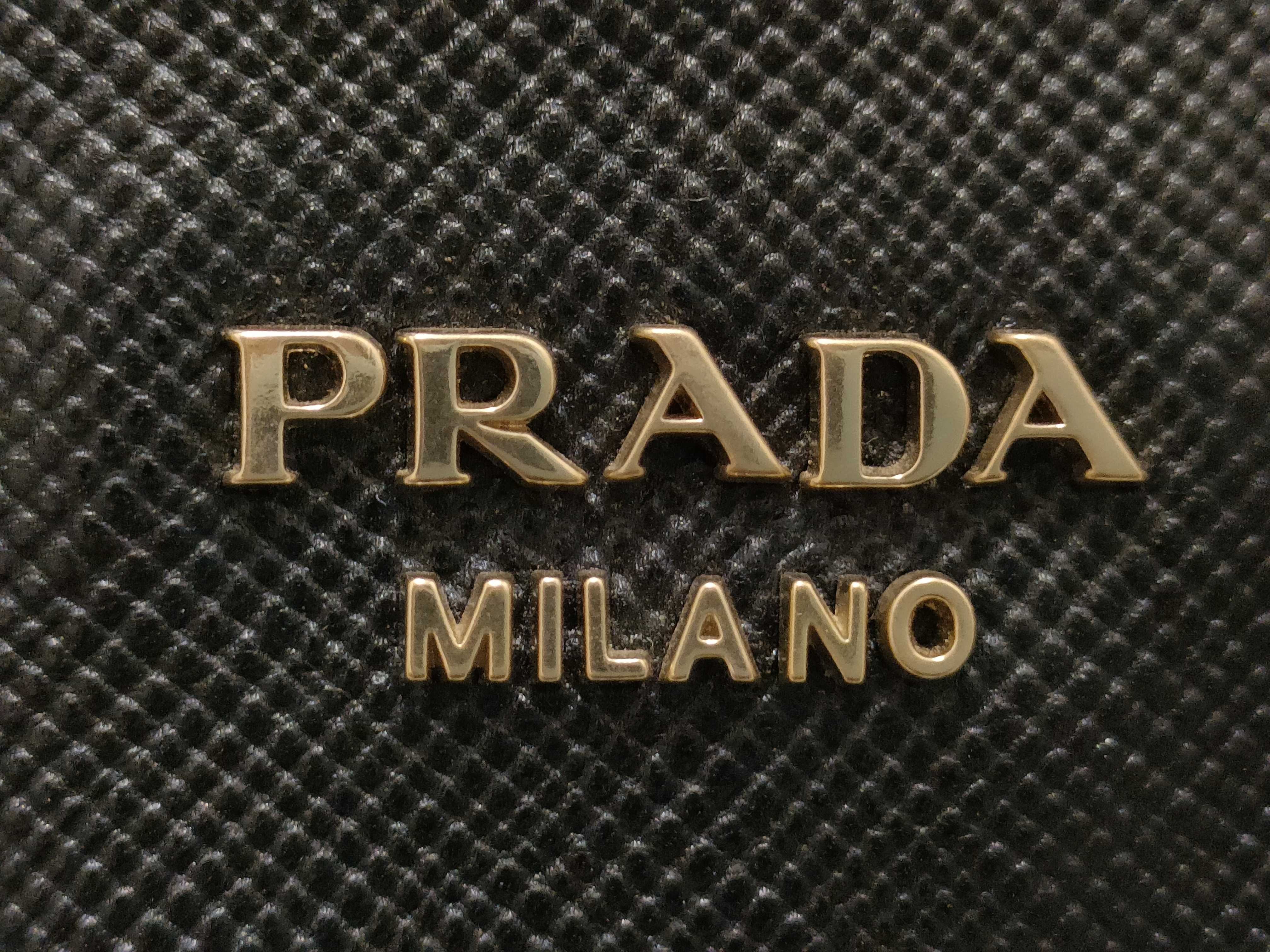 BN2553 Saffiano Leather Logo Handbag — view 14