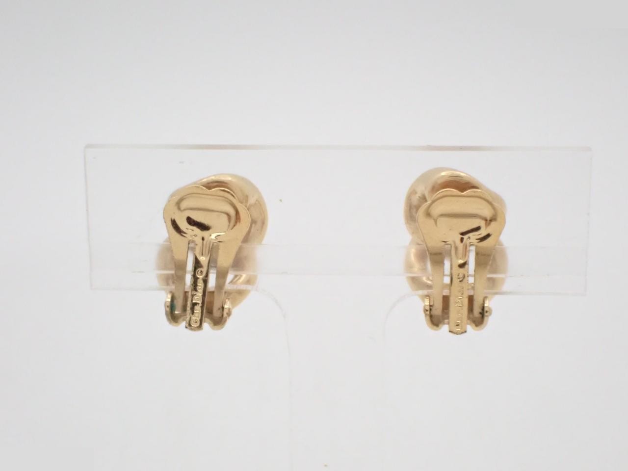 gold earrings — view 2