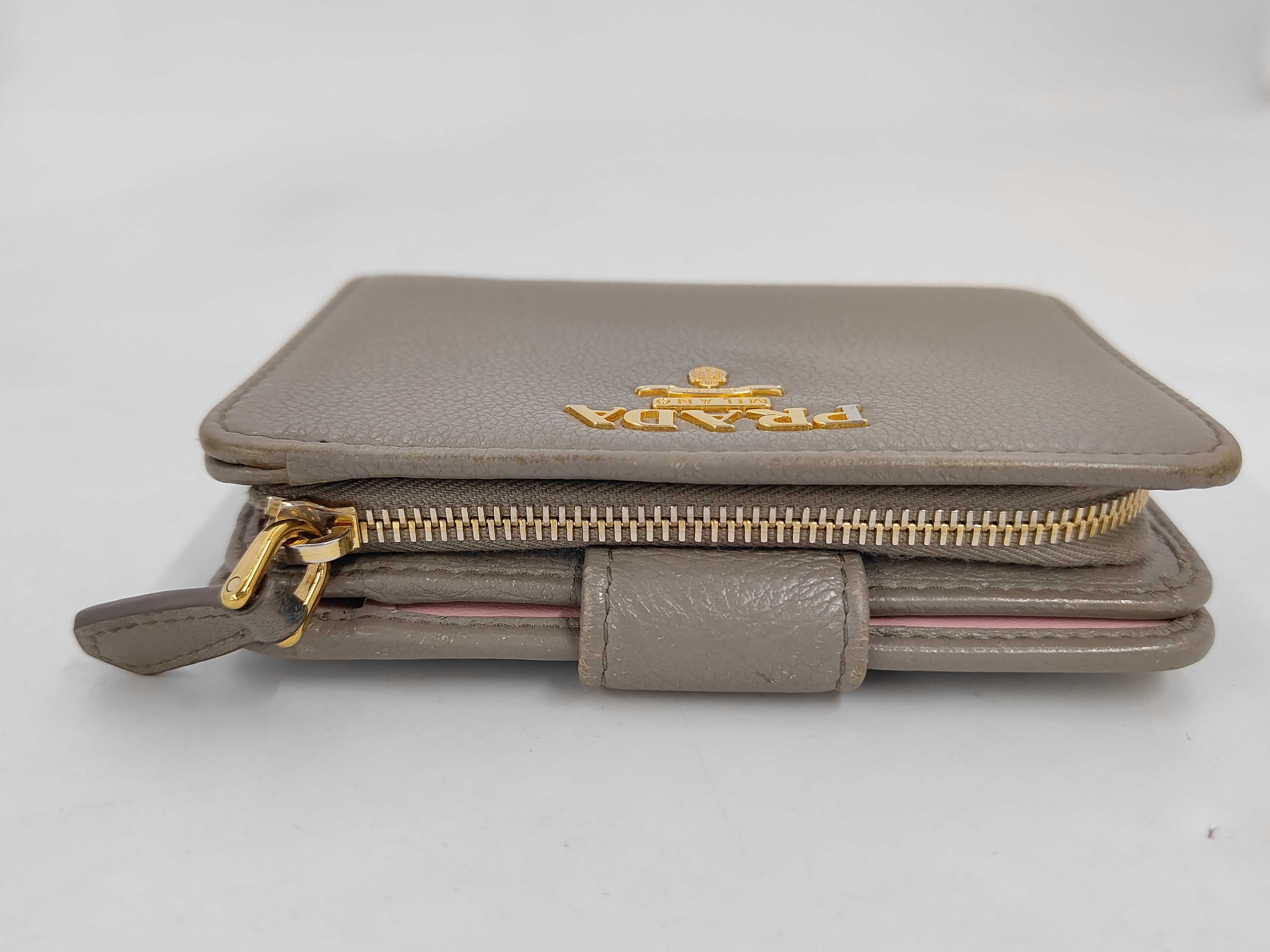 Compact Wallet, Bi-fold Wallet, Greige — view 5