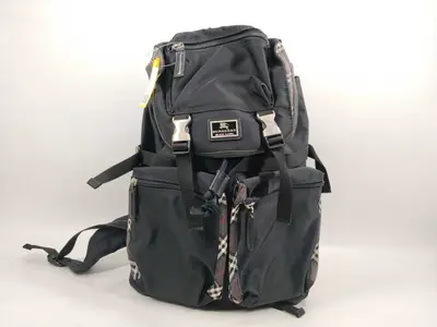 Black Label Front 2-Pocket Backpack Rucksack