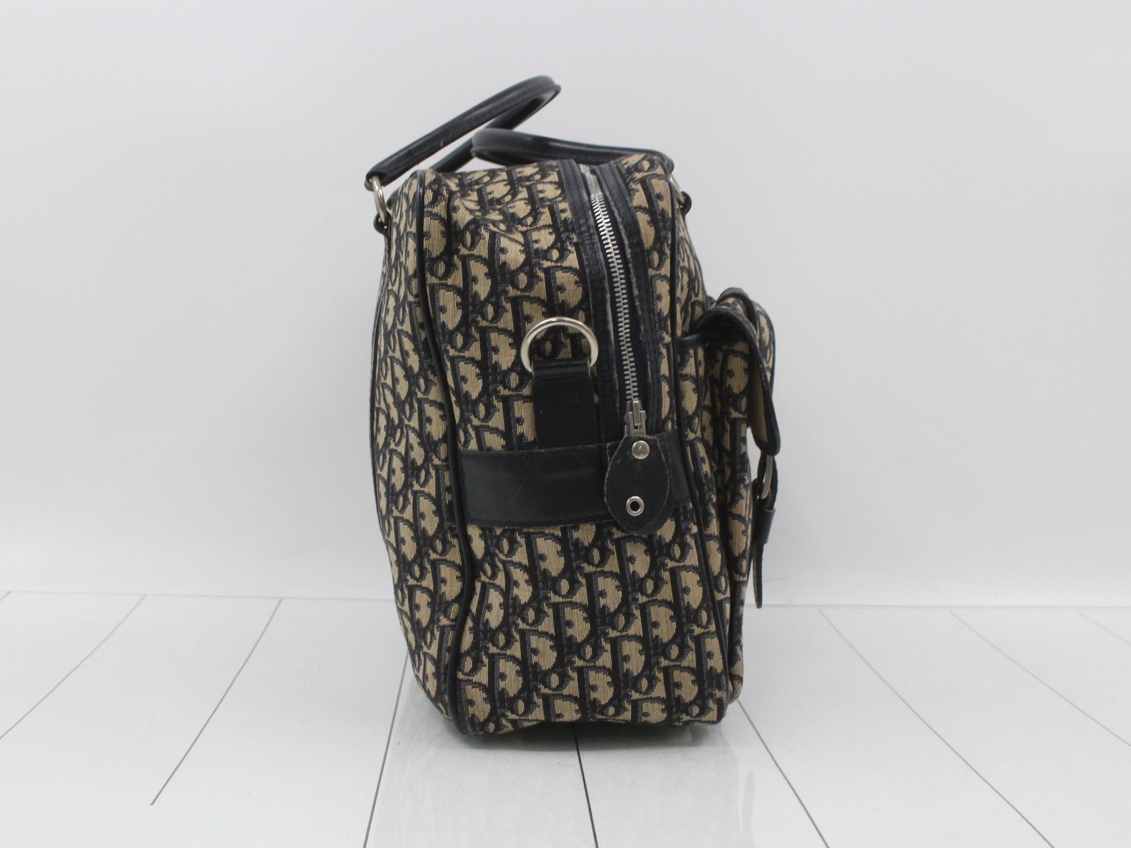 Travel Trotter Navy Canvas — view 4