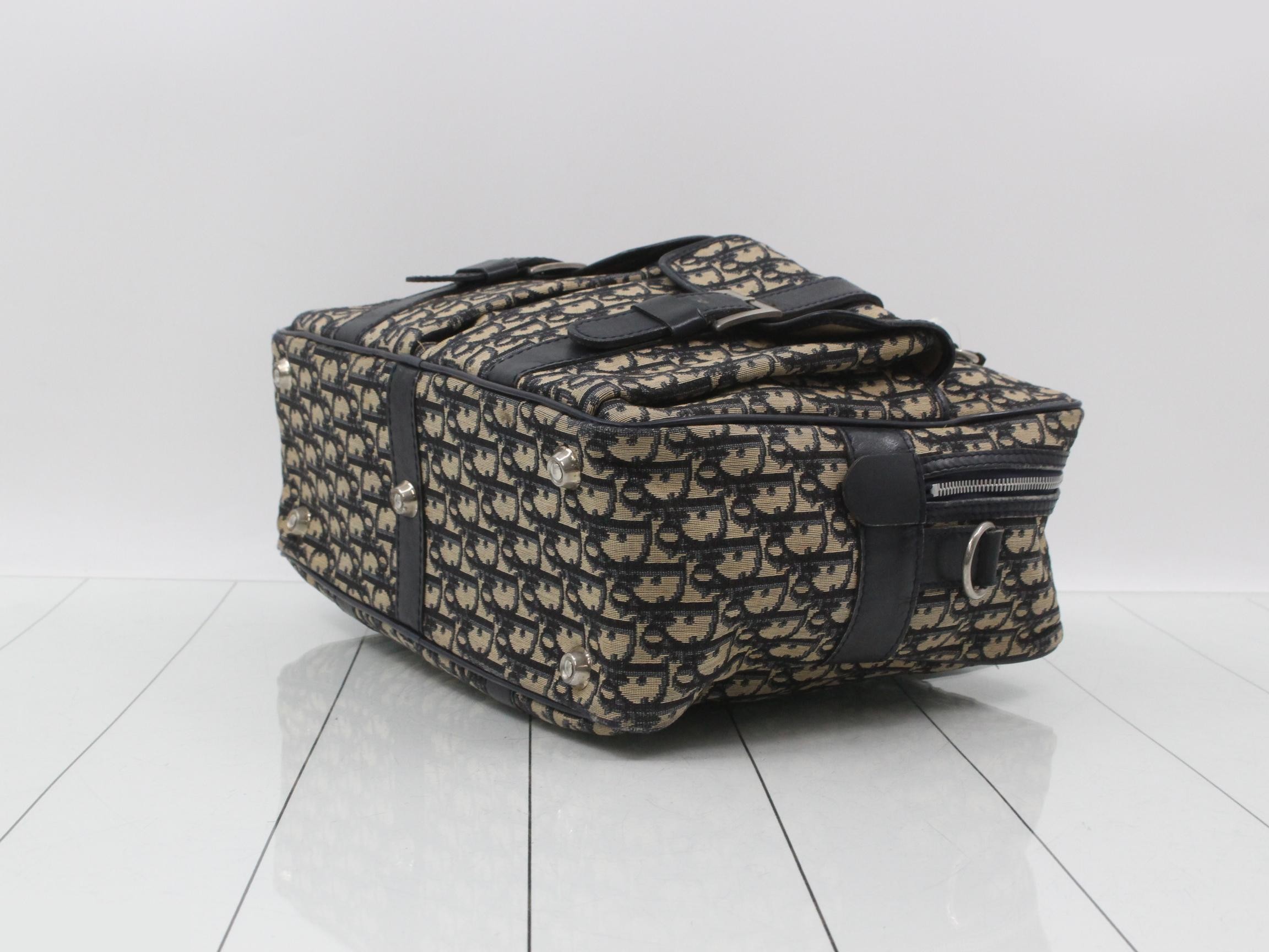 Travel Trotter Navy Canvas — view 6