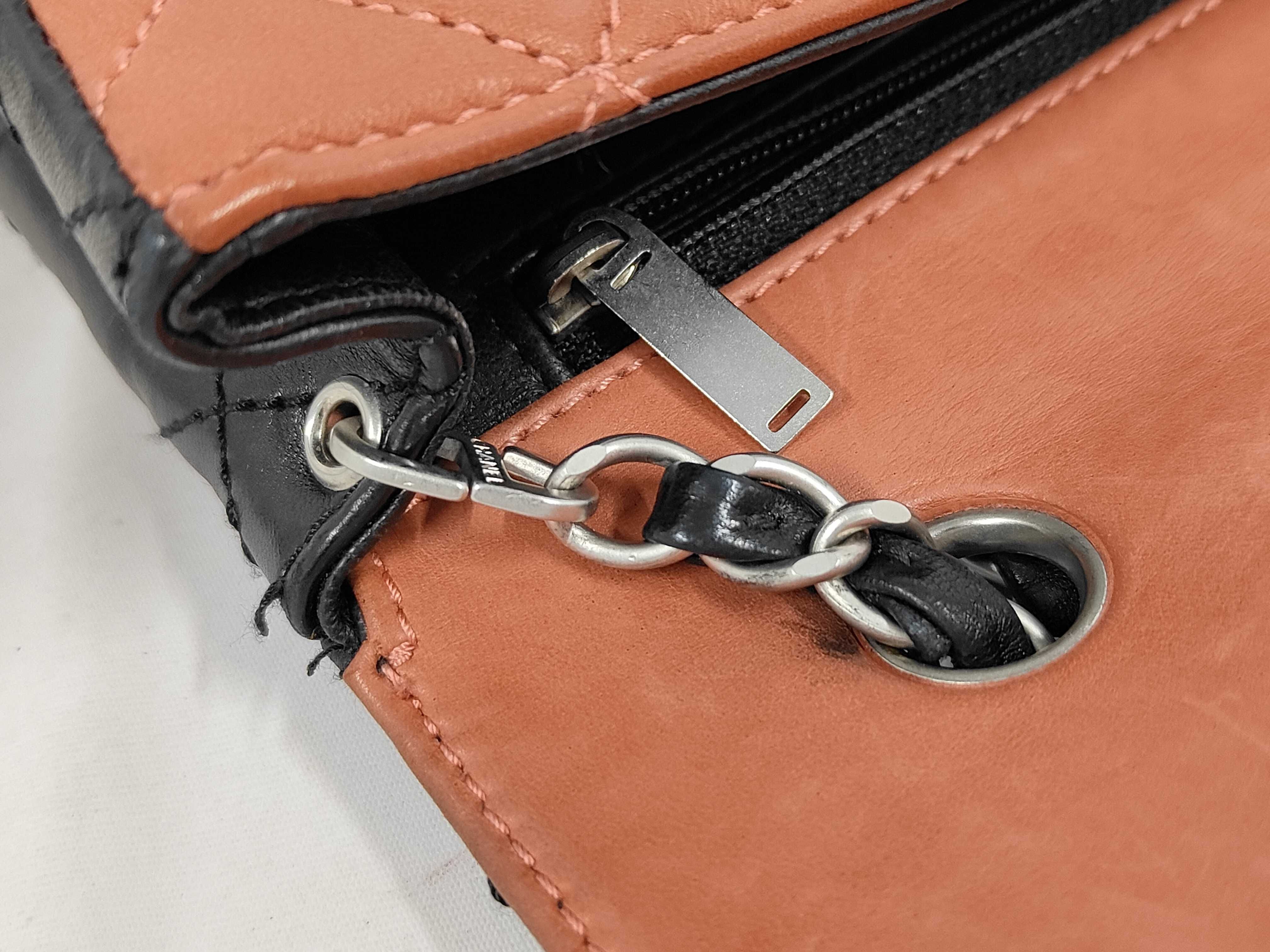 Matelassé Bicolor Single Flap Chain Bag, with original seal, serial number in the 6 range, shoulder bag. — view 6