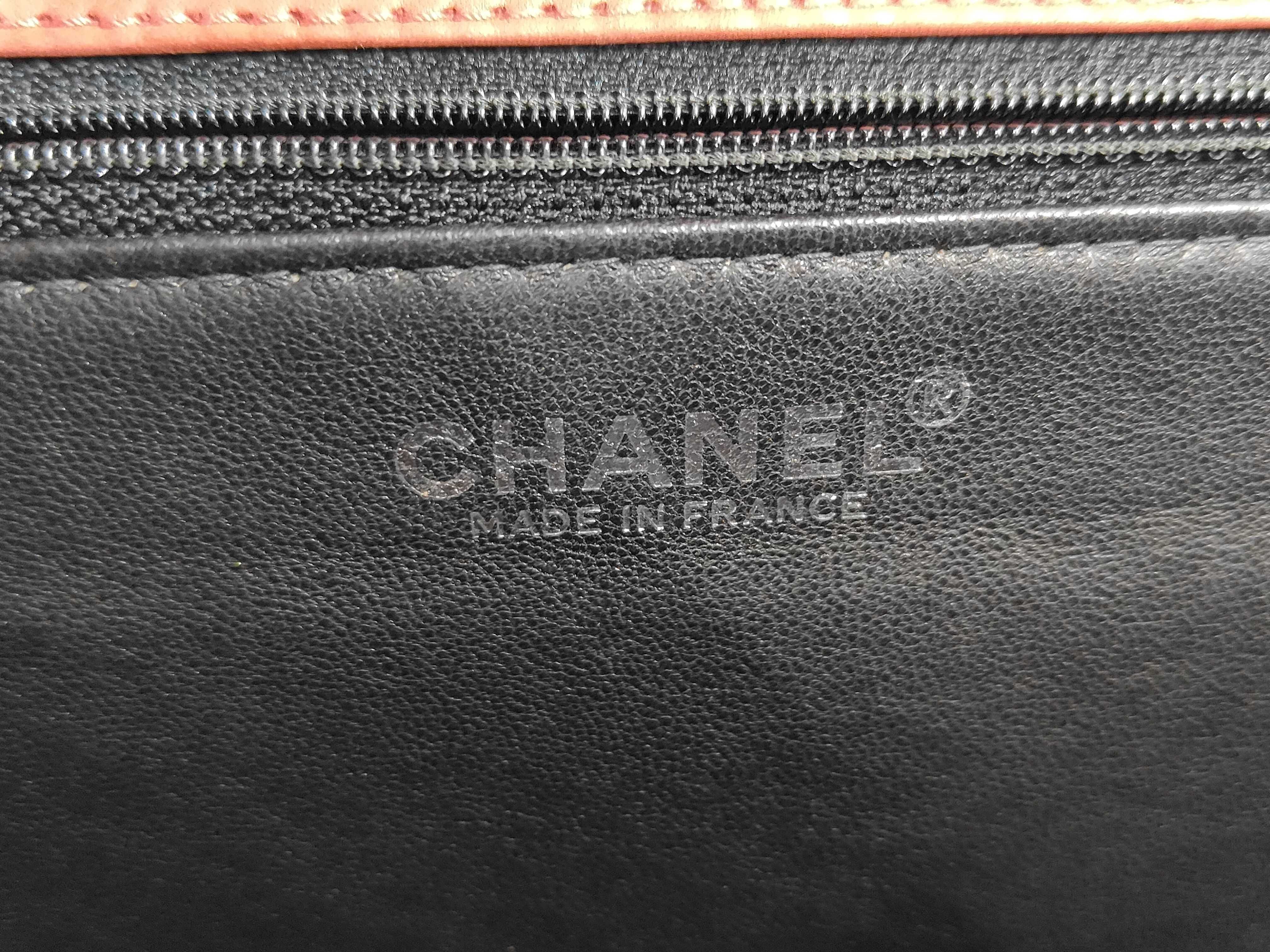 Matelassé Bicolor Single Flap Chain Bag, with original seal, serial number in the 6 range, shoulder bag. — view 7