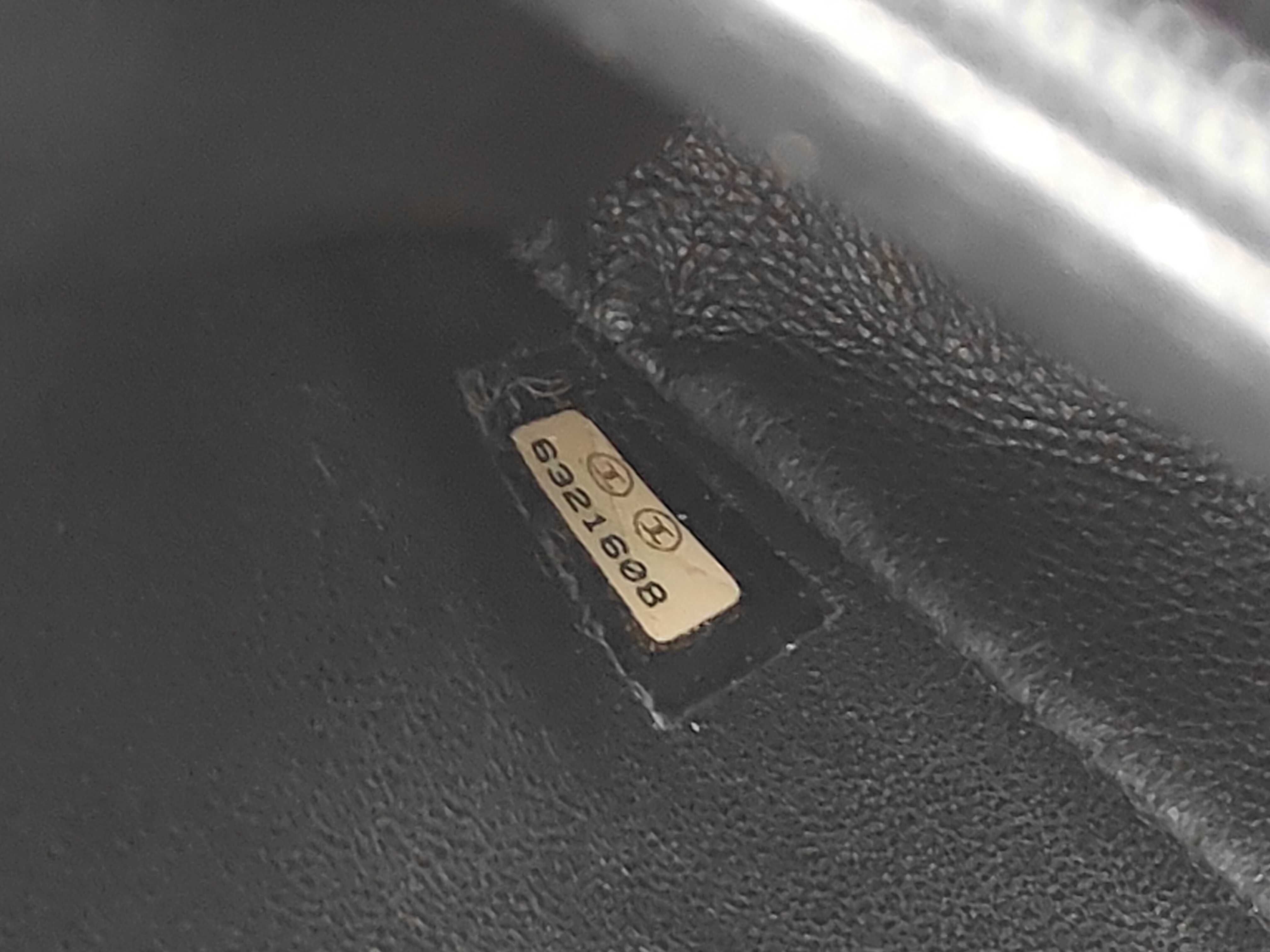 Matelassé Bicolor Single Flap Chain Bag, with original seal, serial number in the 6 range, shoulder bag. — view 9
