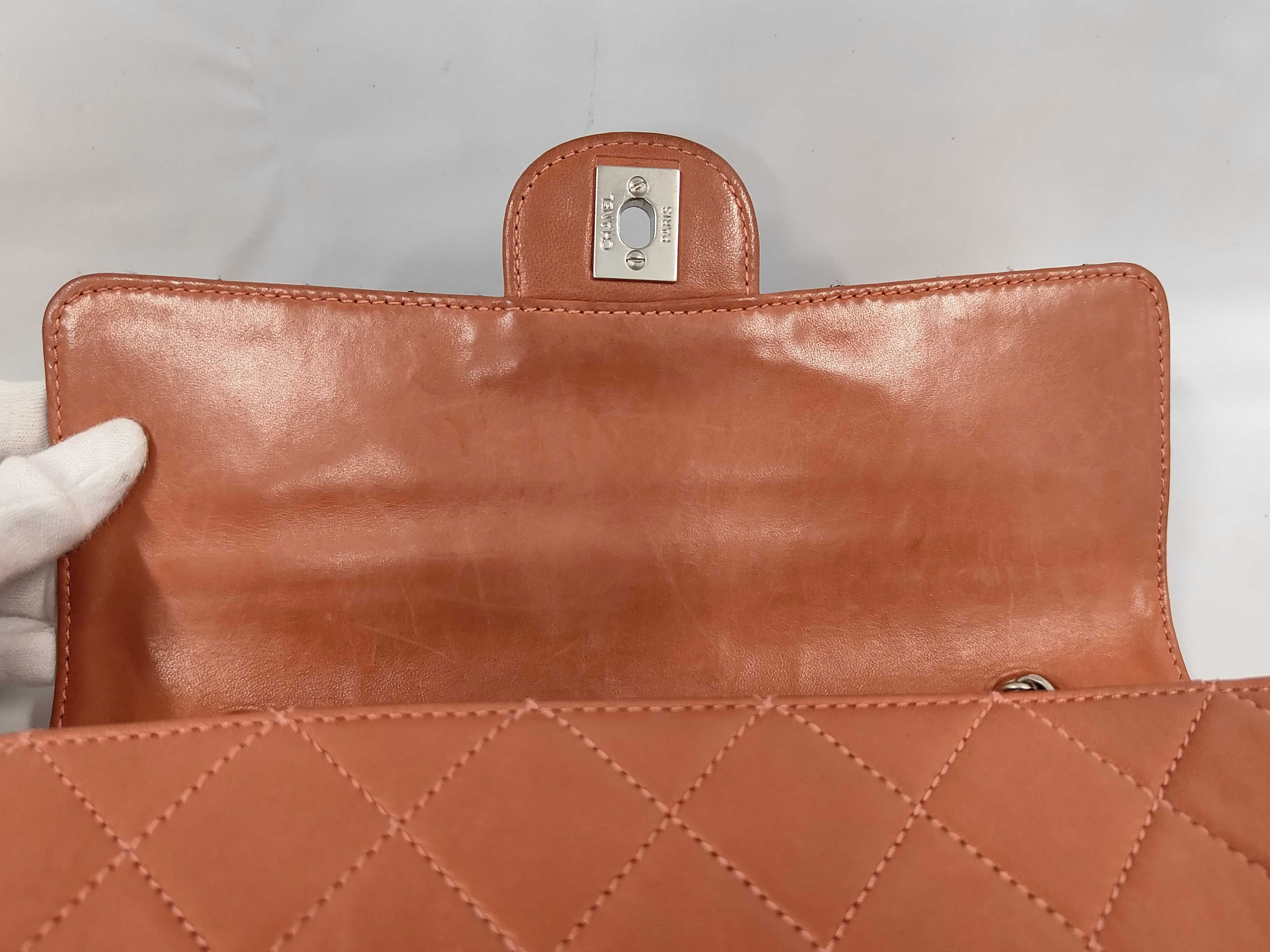 Matelassé Bicolor Single Flap Chain Bag, with original seal, serial number in the 6 range, shoulder bag. — view 10