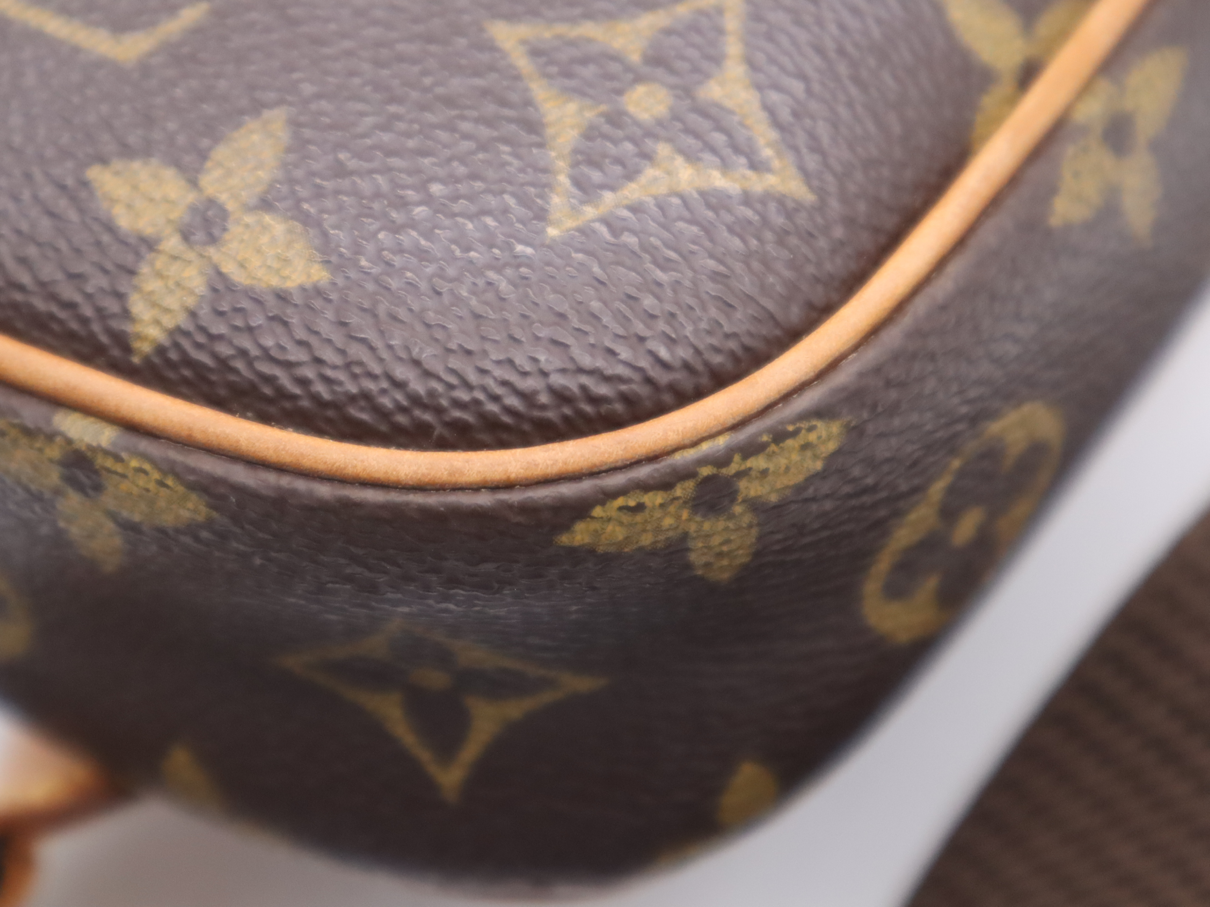 M51870 Monogram Pochette Gange Waist Bag — view 9