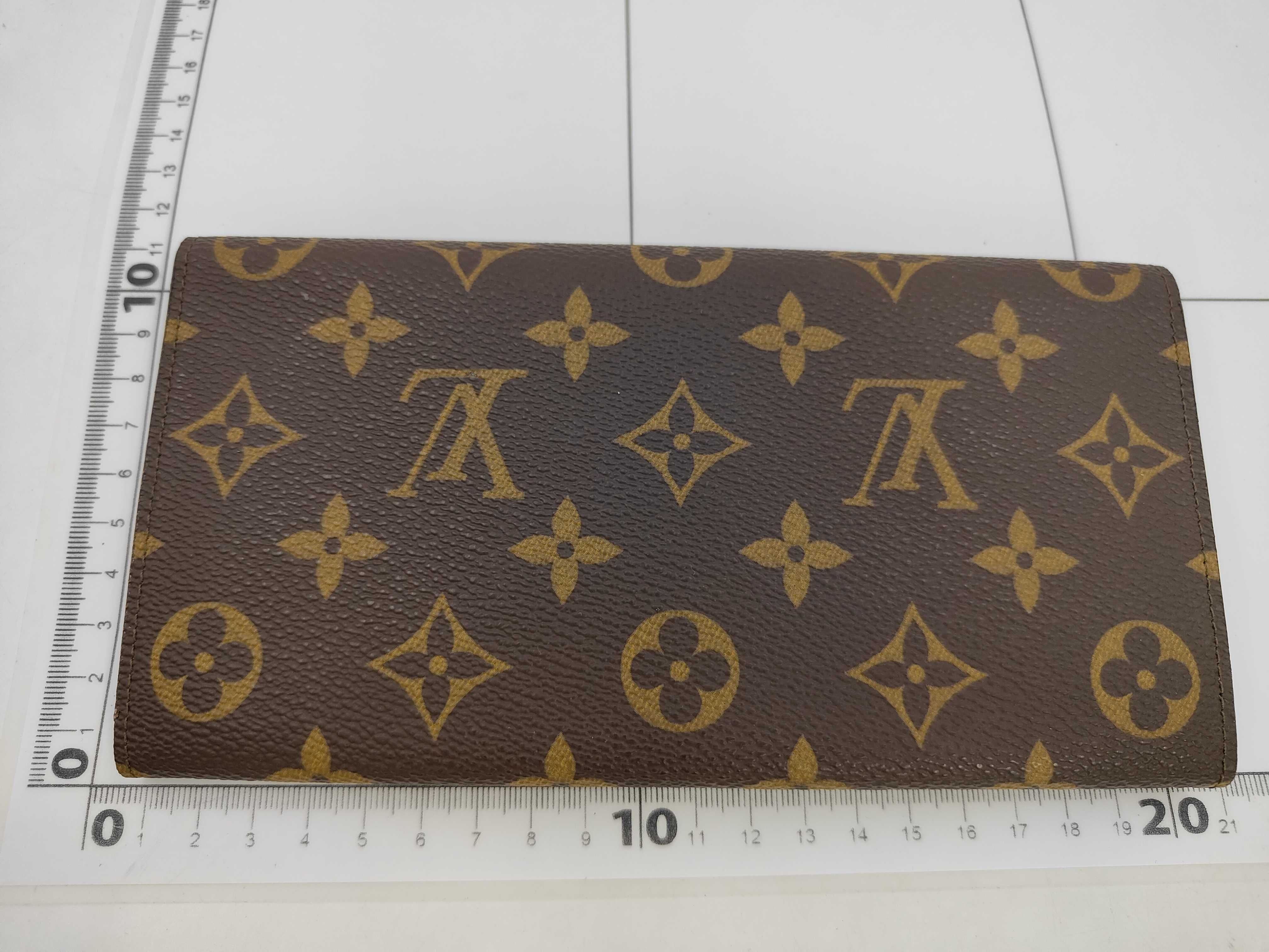 Monogram Portefeuille Sarah Wallet — view 2