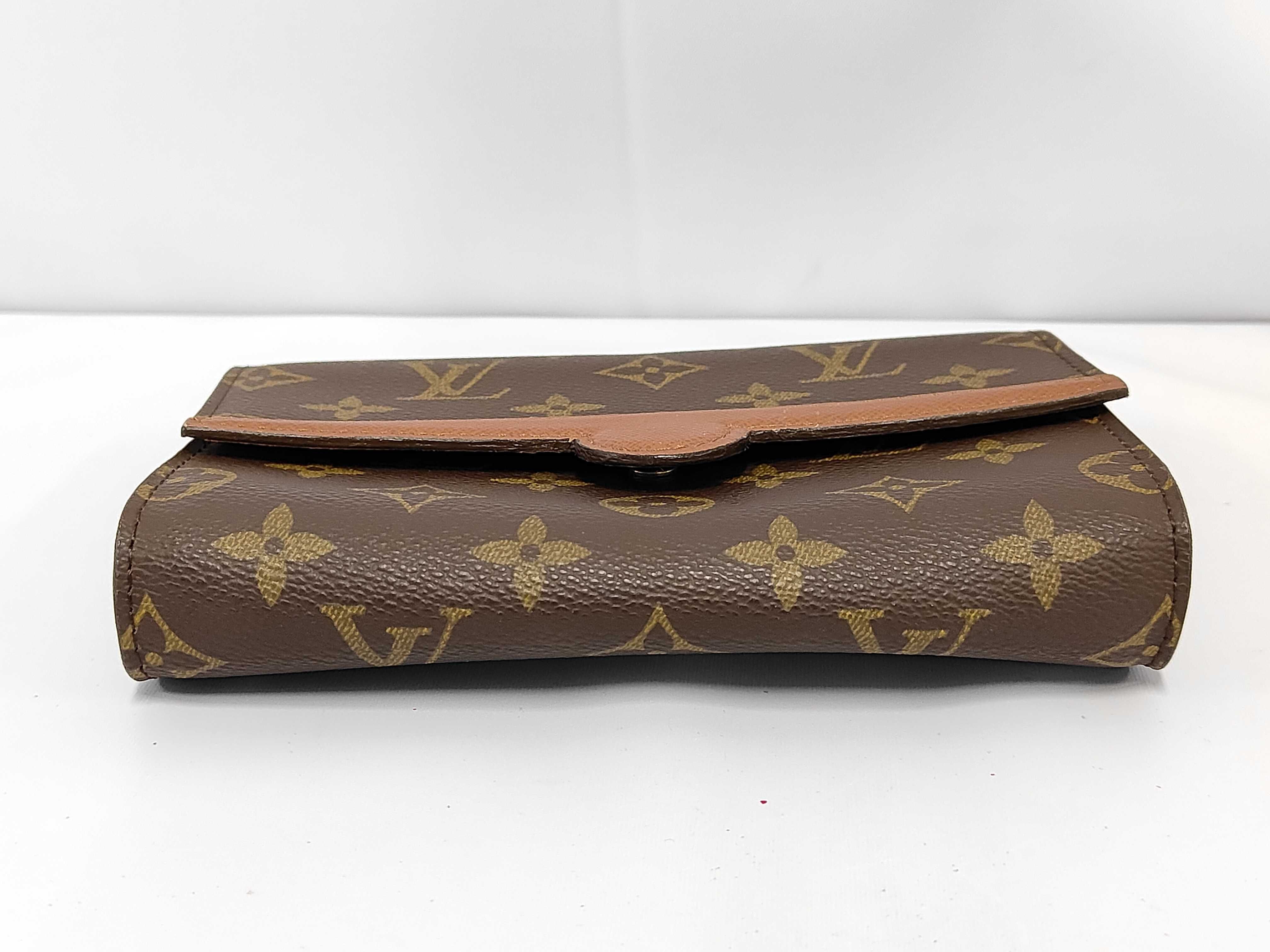 (Louis Vuitton) Brown Shoulder Bag M51975 Shoulder Bag — view 3